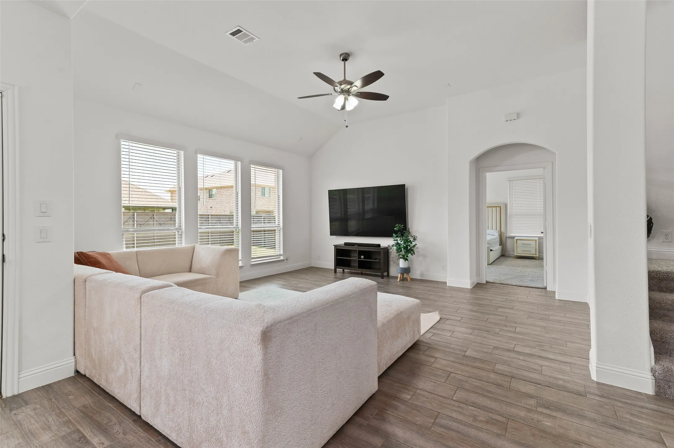 Single Family Residence For Sale in Denton County , 7308 Bird Cherry Lane, Little Elm, Texas 76227, 4 Bedroom, 4 Bathroom, 2 Garage spaces, 3,431 Sqft, built in 2022, mls#21320354, Real Estate Agent in Little Elm, Homes For Sale in Denton county, Homes For Sale in Little Elm, Realtor in Little Elm Texas, Real Estate Brokerage Independent Realty Texas, Luminita Cordes Realtor