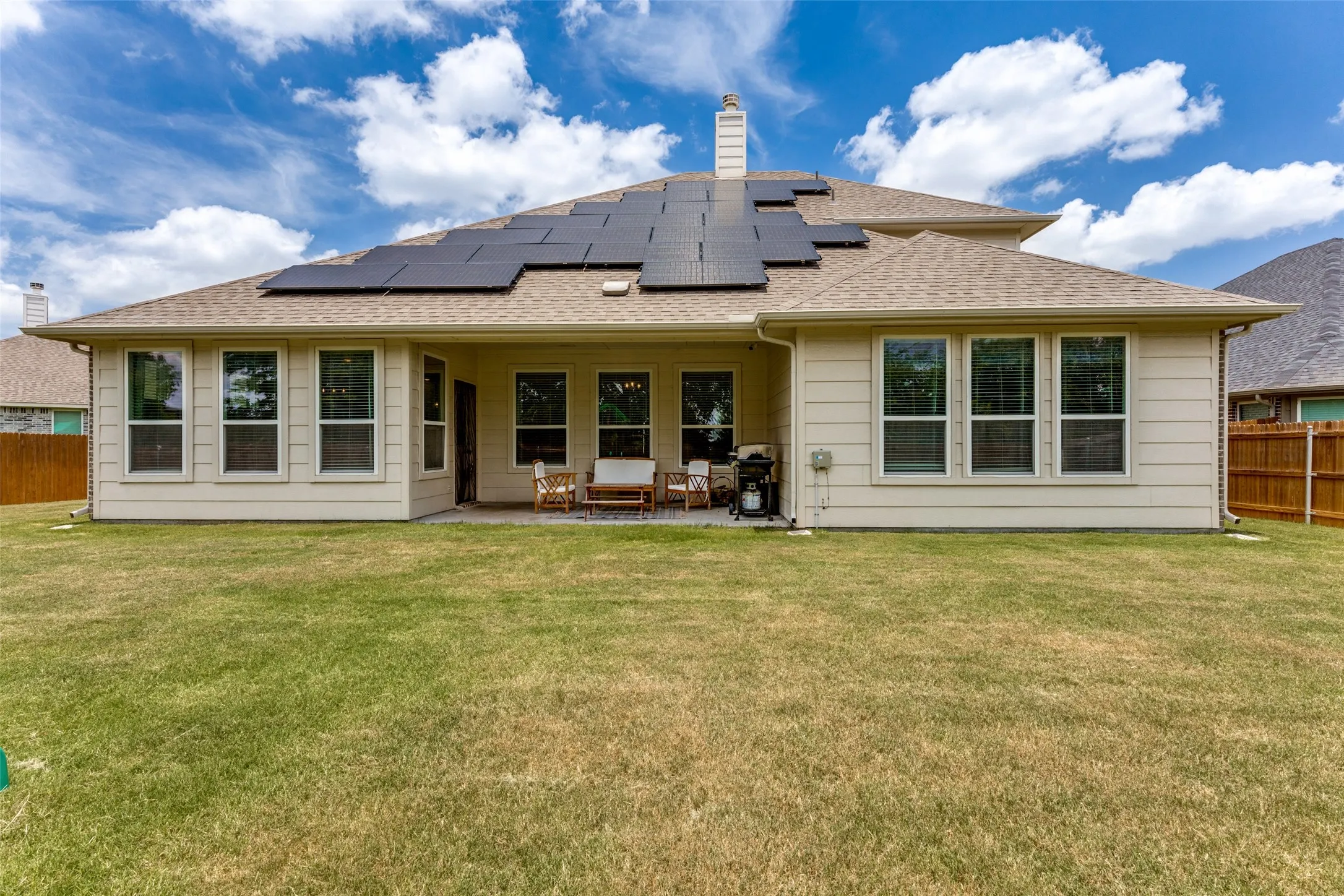 Single Family Residence For Sale in Tarrant County , 1933 Dione Place, Haslet, Texas 76052, 5 Bedroom, 4 Bathroom, 3 Garage spaces, 2,891 Sqft, built in 2022, mls#21320196, Real Estate Agent in Haslet, Homes For Sale in Tarrant county, Homes For Sale in Haslet, Realtor in Haslet Texas, Real Estate Brokerage Independent Realty Texas, Luminita Cordes Realtor