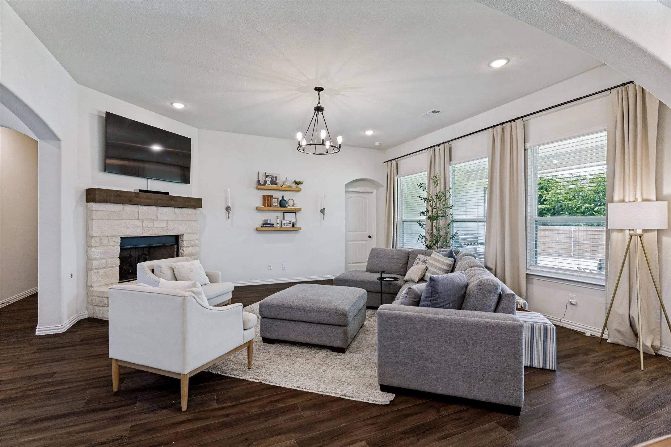 Single Family Residence For Sale in Tarrant County , 1933 Dione Place, Haslet, Texas 76052, 5 Bedroom, 4 Bathroom, 3 Garage spaces, 2,891 Sqft, built in 2022, mls#21320196, Real Estate Agent in Haslet, Homes For Sale in Tarrant county, Homes For Sale in Haslet, Realtor in Haslet Texas, Real Estate Brokerage Independent Realty Texas, Luminita Cordes Realtor
