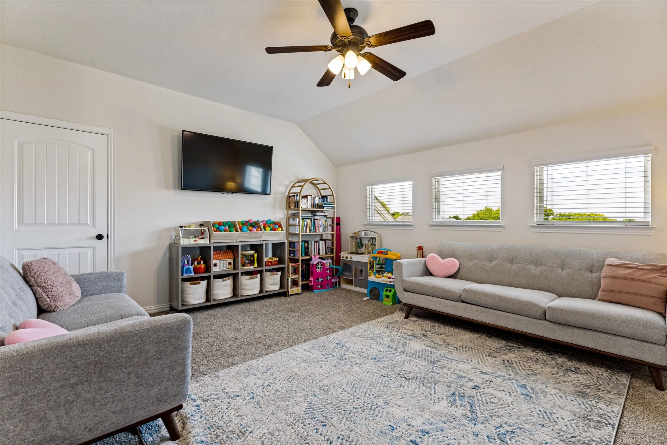 Single Family Residence For Sale in Tarrant County , 1933 Dione Place, Haslet, Texas 76052, 5 Bedroom, 4 Bathroom, 3 Garage spaces, 2,891 Sqft, built in 2022, mls#21320196, Real Estate Agent in Haslet, Homes For Sale in Tarrant county, Homes For Sale in Haslet, Realtor in Haslet Texas, Real Estate Brokerage Independent Realty Texas, Luminita Cordes Realtor