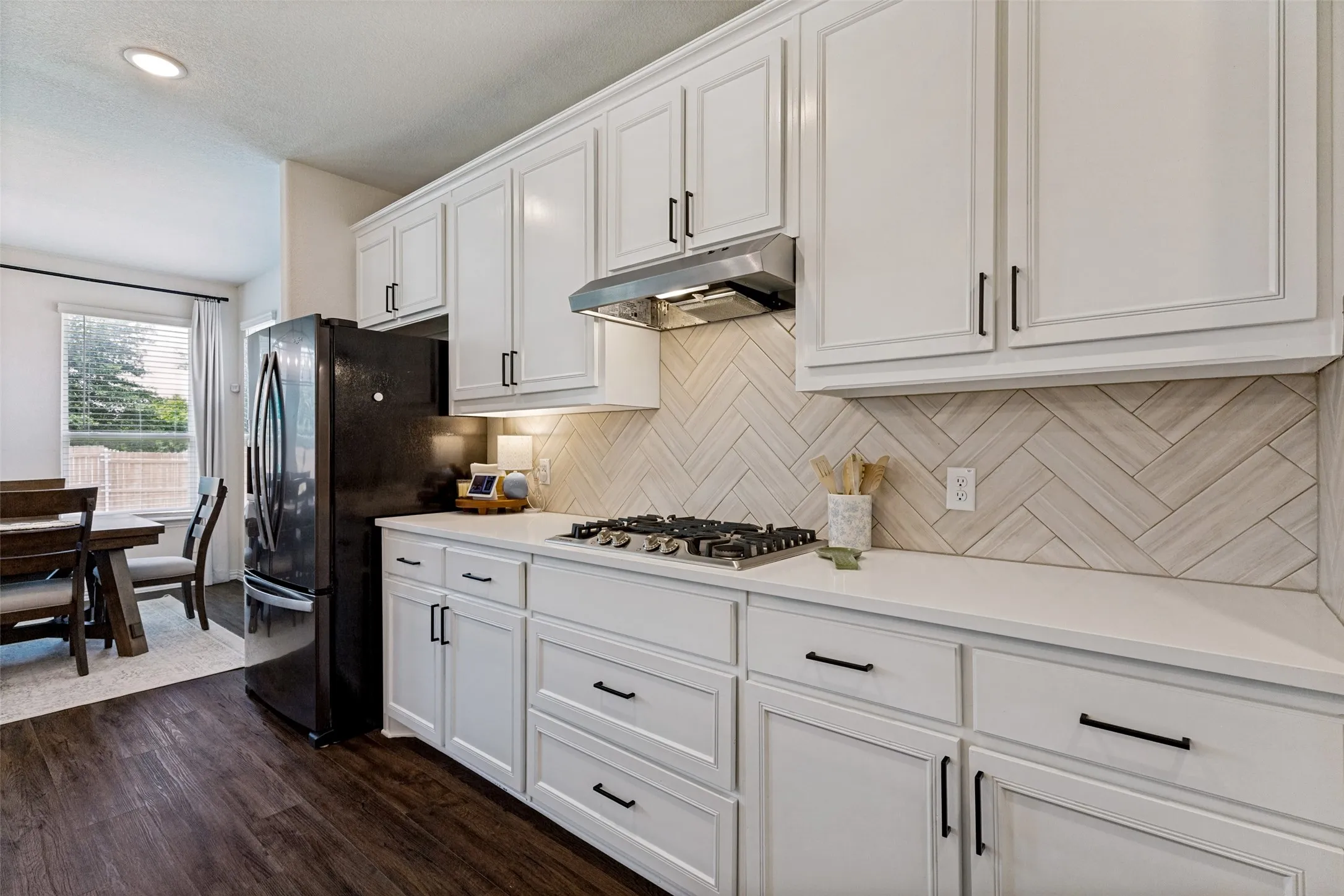 Single Family Residence For Sale in Tarrant County , 1933 Dione Place, Haslet, Texas 76052, 5 Bedroom, 4 Bathroom, 3 Garage spaces, 2,891 Sqft, built in 2022, mls#21320196, Real Estate Agent in Haslet, Homes For Sale in Tarrant county, Homes For Sale in Haslet, Realtor in Haslet Texas, Real Estate Brokerage Independent Realty Texas, Luminita Cordes Realtor