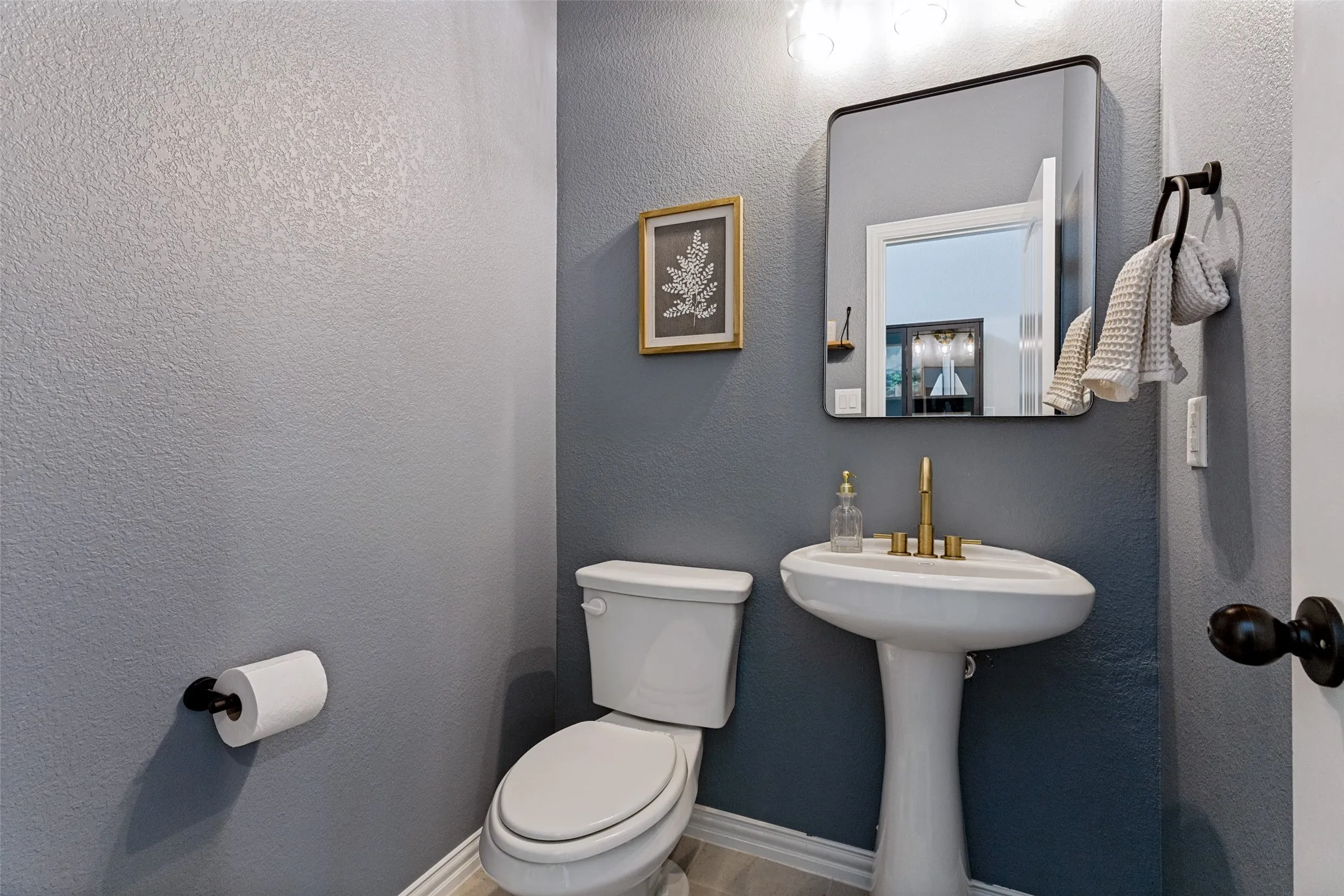 Single Family Residence For Sale in Tarrant County , 1933 Dione Place, Haslet, Texas 76052, 5 Bedroom, 4 Bathroom, 3 Garage spaces, 2,891 Sqft, built in 2022, mls#21320196, Real Estate Agent in Haslet, Homes For Sale in Tarrant county, Homes For Sale in Haslet, Realtor in Haslet Texas, Real Estate Brokerage Independent Realty Texas, Luminita Cordes Realtor