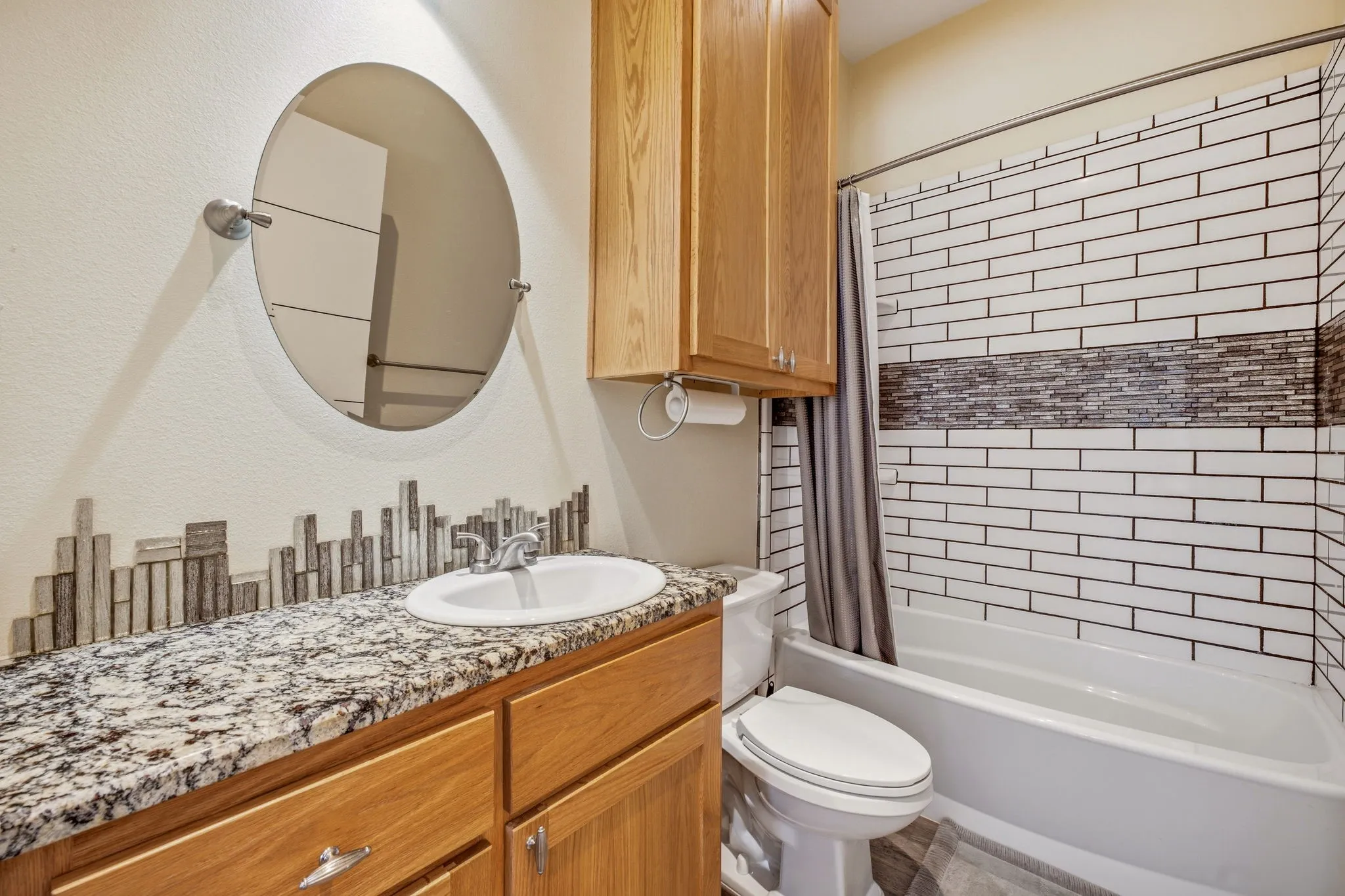 Single Family Residence For Sale in Hood County , 4323 Basswood Court, Granbury, Texas 76049, 2 Bedroom, 4 Bathroom, 2 Garage spaces, 1,500 Sqft, built in 2016, mls#21320423, Real Estate Agent in Granbury, Homes For Sale in Hood county, Homes For Sale in Granbury, Realtor in Granbury Texas, Real Estate Brokerage Independent Realty Texas, Luminita Cordes Realtor