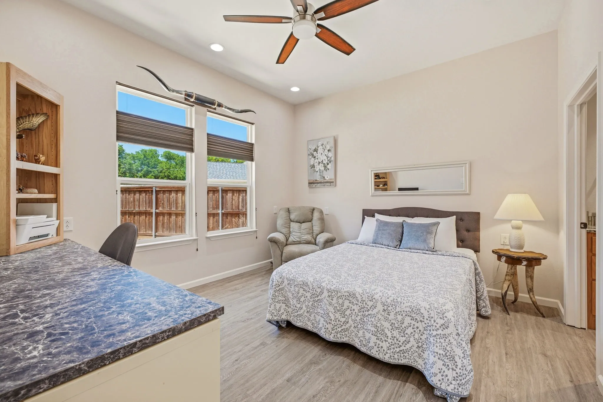 Single Family Residence For Sale in Hood County , 4323 Basswood Court, Granbury, Texas 76049, 2 Bedroom, 4 Bathroom, 2 Garage spaces, 1,500 Sqft, built in 2016, mls#21320423, Real Estate Agent in Granbury, Homes For Sale in Hood county, Homes For Sale in Granbury, Realtor in Granbury Texas, Real Estate Brokerage Independent Realty Texas, Luminita Cordes Realtor