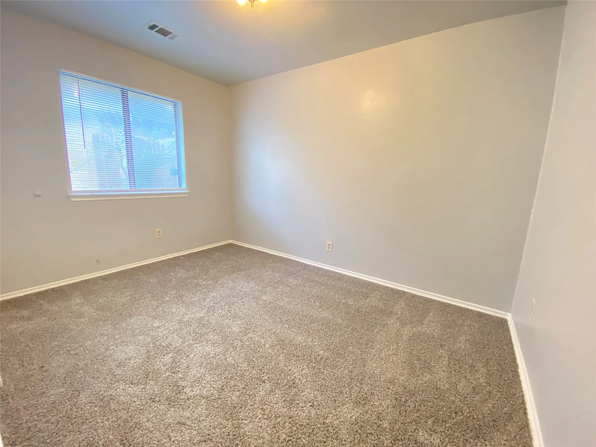 Single Family Residence For Rent in Tarrant County , 6101 Meadowside Trail, Arlington, Texas 76017, 3 Bedroom, 2 Bathroom, 2 Garage spaces, 1,522 Sqft, built in 1985, mls#21318497, Real Estate Agent in Arlington, Homes For Rent in Tarrant county, Homes For Rent in Arlington, Realtor in Arlington Texas, Real Estate Brokerage Independent Realty Texas, Luminita Cordes Realtor