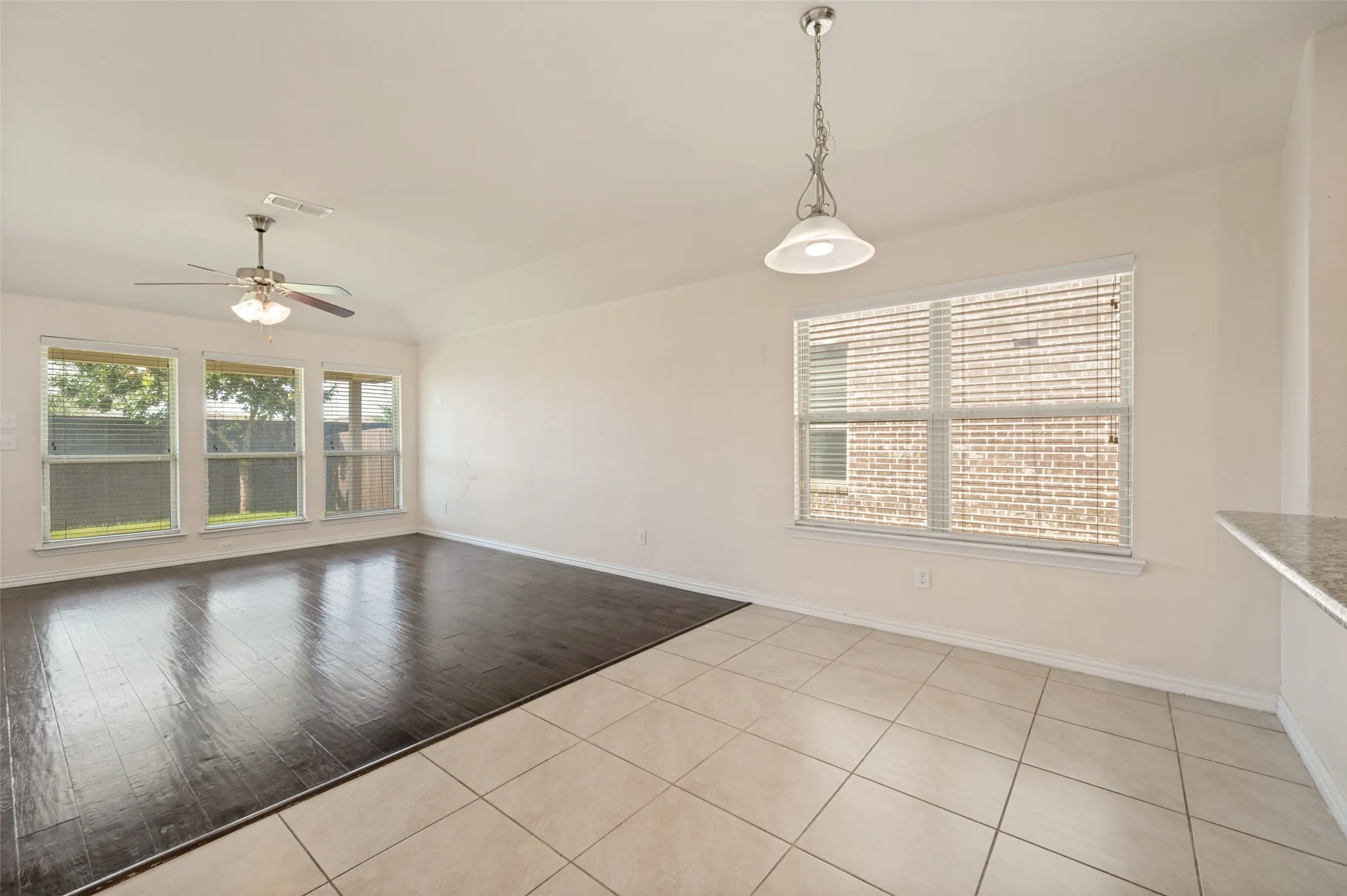 Single Family Residence For Sale in Denton County , 2671 Calmwood Drive, Little Elm, Texas 75068, 4 Bedroom, 2 Bathroom, 2 Garage spaces, 2,061 Sqft, built in 2016, mls#21312886, Real Estate Agent in Little Elm, Homes For Sale in Denton county, Homes For Sale in Little Elm, Realtor in Little Elm Texas, Real Estate Brokerage Independent Realty Texas, Luminita Cordes Realtor