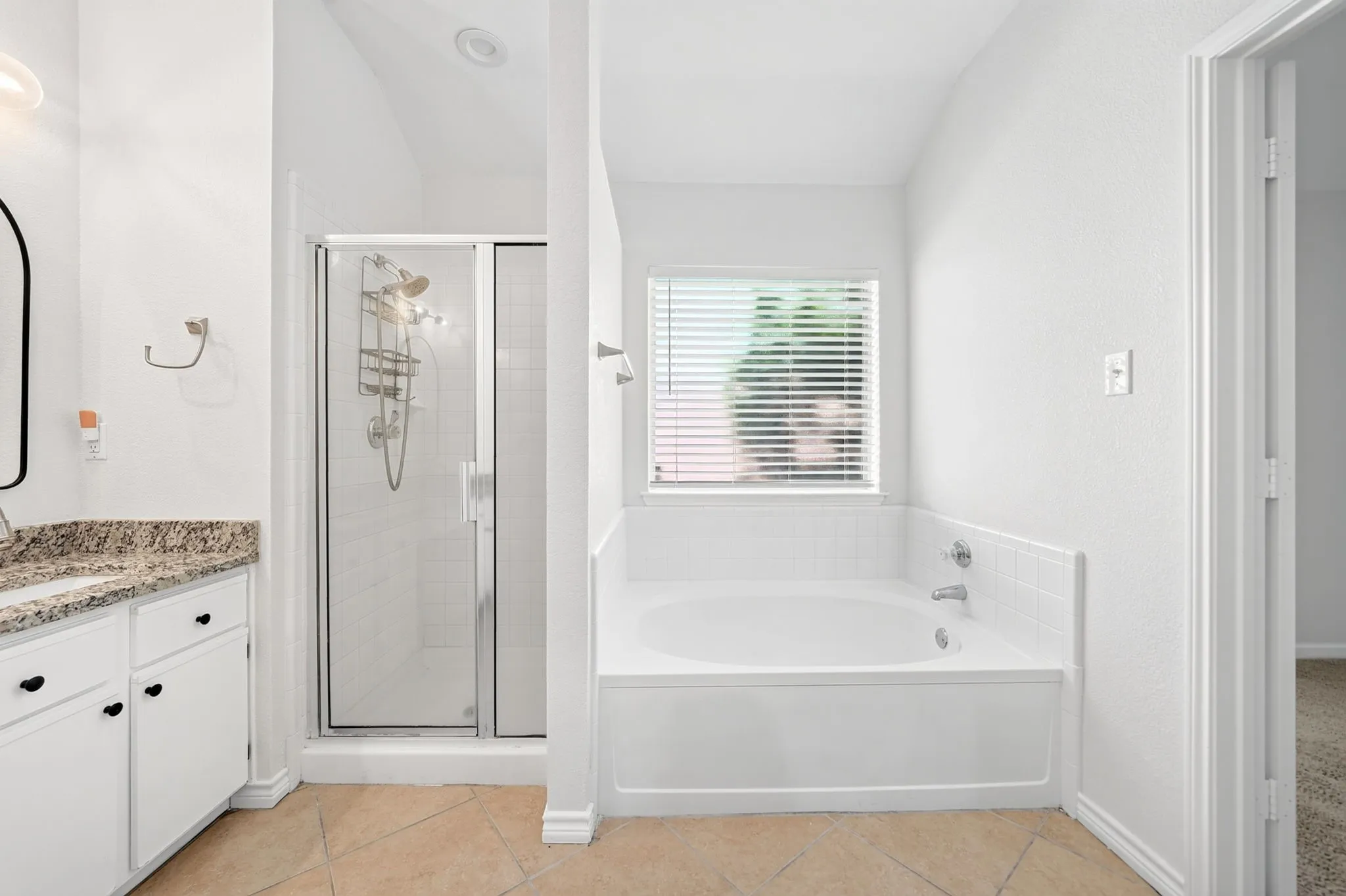 Single Family Residence For Sale in Dallas County , 7606 Harbor Drive, Rowlett, Texas 75088, 3 Bedroom, 2 Bathroom, 2 Garage spaces, 1,964 Sqft, built in 1995, mls#21320422, Real Estate Agent in Rowlett, Homes For Sale in Dallas county, Homes For Sale in Rowlett, Realtor in Rowlett Texas, Real Estate Brokerage Independent Realty Texas, Luminita Cordes Realtor