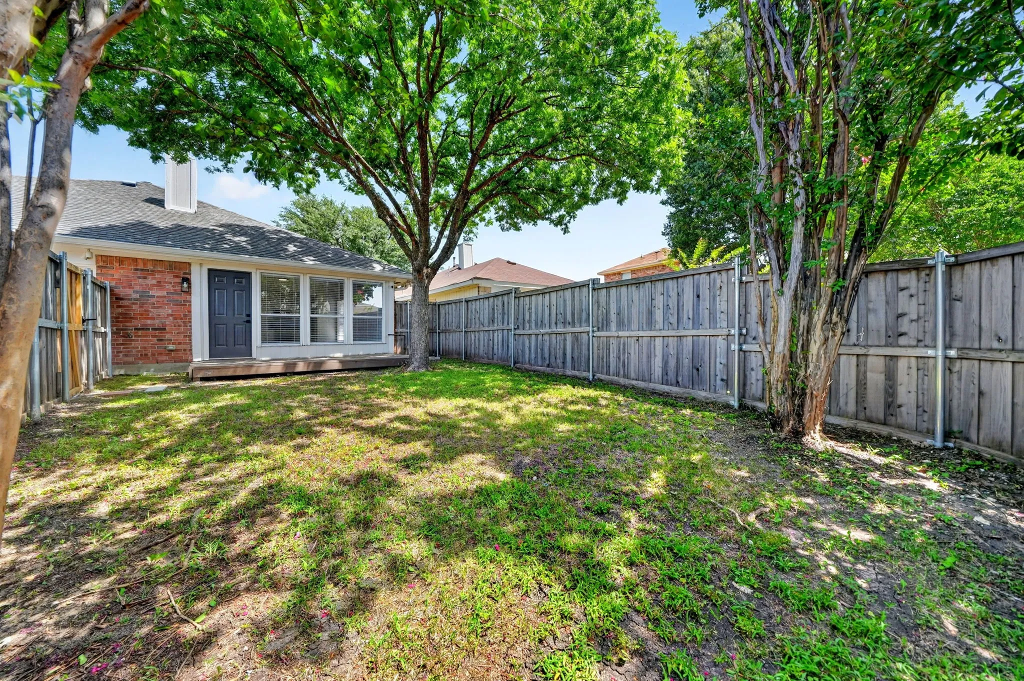 Single Family Residence For Sale in Dallas County , 7606 Harbor Drive, Rowlett, Texas 75088, 3 Bedroom, 2 Bathroom, 2 Garage spaces, 1,964 Sqft, built in 1995, mls#21320422, Real Estate Agent in Rowlett, Homes For Sale in Dallas county, Homes For Sale in Rowlett, Realtor in Rowlett Texas, Real Estate Brokerage Independent Realty Texas, Luminita Cordes Realtor