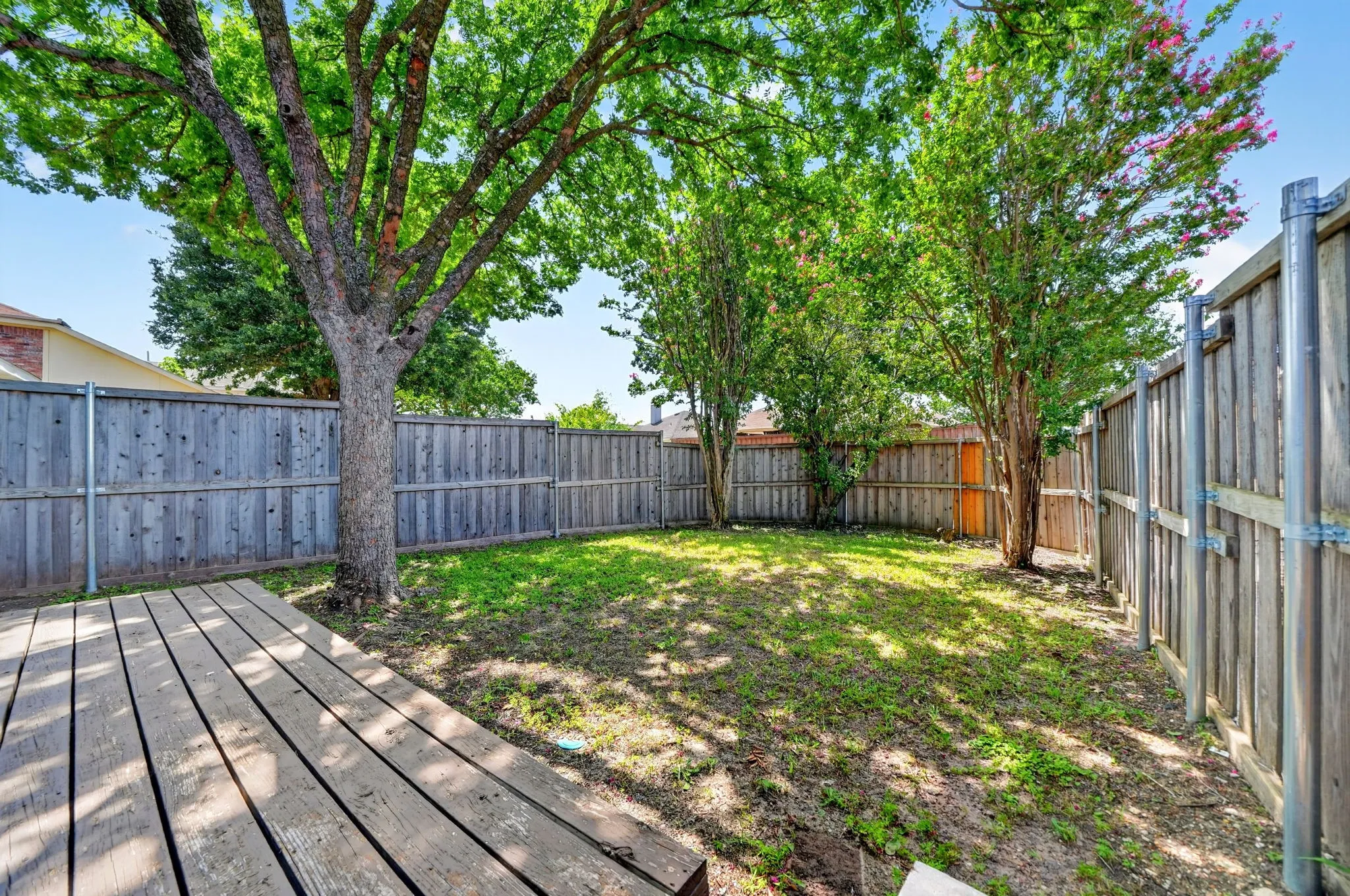 Single Family Residence For Sale in Dallas County , 7606 Harbor Drive, Rowlett, Texas 75088, 3 Bedroom, 2 Bathroom, 2 Garage spaces, 1,964 Sqft, built in 1995, mls#21320422, Real Estate Agent in Rowlett, Homes For Sale in Dallas county, Homes For Sale in Rowlett, Realtor in Rowlett Texas, Real Estate Brokerage Independent Realty Texas, Luminita Cordes Realtor