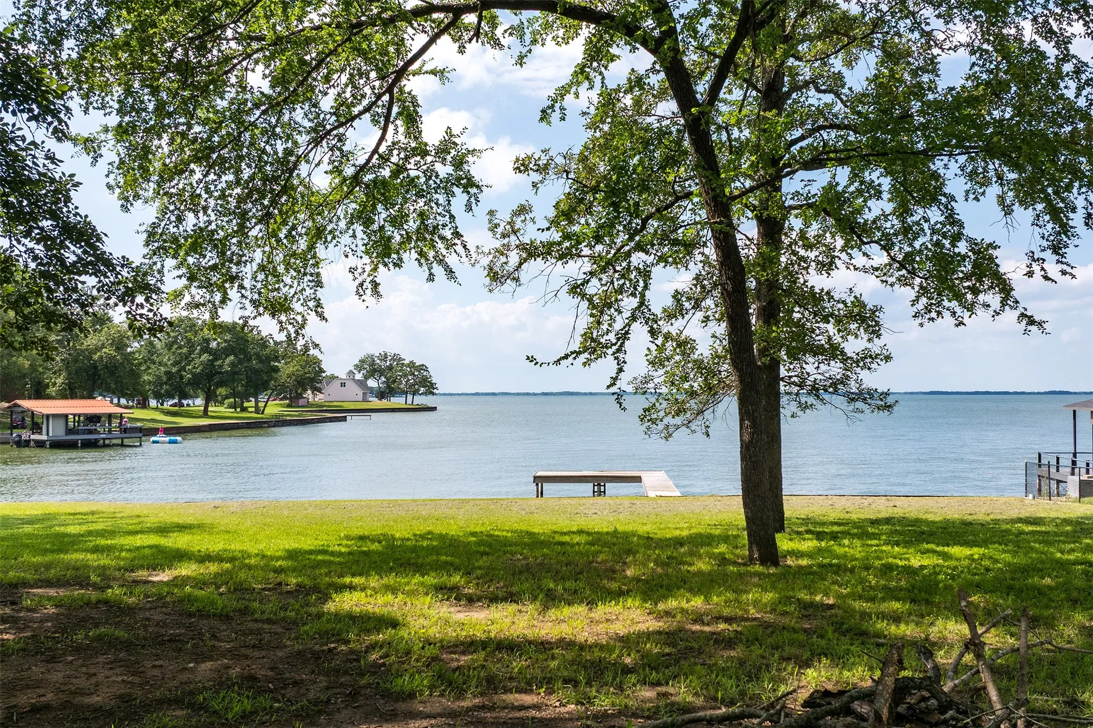 Improved Land For Sale in Freestone County , 109 Lakeside Lane, Streetman, Texas 75859, 0, 0, Garage spaces, 0 Sqft, built in 1990, Price $249,000, mls#21319240, Real Estate Agent in Streetman, Homes For Sale in Freestone county, Homes For Sale in Streetman, Realtor in Streetman Texas, Real Estate Brokerage Independent Realty Texas, Luminita Cordes Realtor