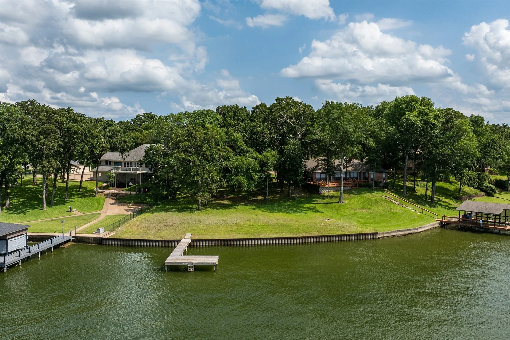 Improved Land For Sale in Freestone County , 109 Lakeside Lane, Streetman, Texas 75859, 0, 0, Garage spaces, 0 Sqft, built in 1990, Price $249,000, mls#21319240, Real Estate Agent in Streetman, Homes For Sale in Freestone county, Homes For Sale in Streetman, Realtor in Streetman Texas, Real Estate Brokerage Independent Realty Texas, Luminita Cordes Realtor
