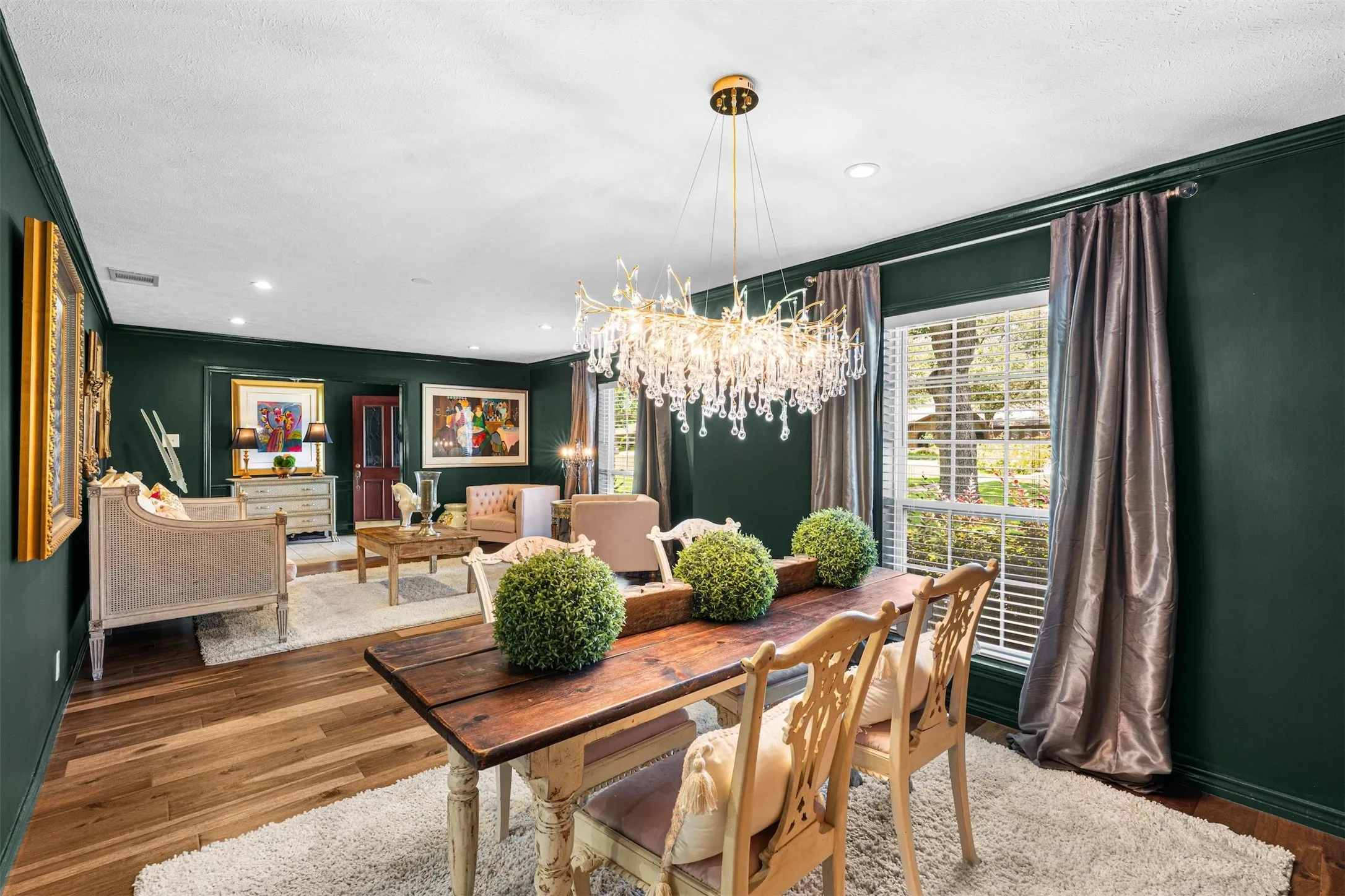 Single Family Residence For Sale in Navarro County , 1401 Bowie Circle, Corsicana, Texas 75110, 4 Bedroom, 3 Bathroom, 3 Garage spaces, 2,645 Sqft, built in 1973, mls#21320008, Real Estate Agent in Corsicana, Homes For Sale in Navarro county, Homes For Sale in Corsicana, Realtor in Corsicana Texas, Real Estate Brokerage Independent Realty Texas, Luminita Cordes Realtor