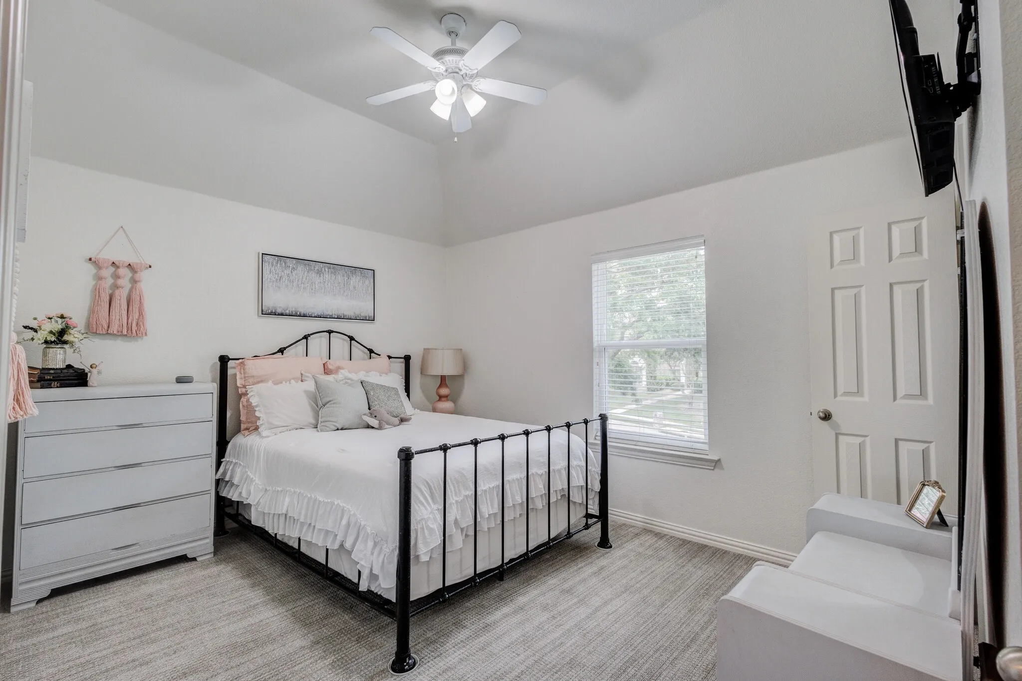 Single Family Residence For Sale in Dallas County , 6514 Field Crest Lane, Sachse, Texas 75048, 5 Bedroom, 4 Bathroom, 3 Garage spaces, 4,182 Sqft, built in 2003, mls#21320471, Real Estate Agent in Sachse, Homes For Sale in Dallas county, Homes For Sale in Sachse, Realtor in Sachse Texas, Real Estate Brokerage Independent Realty Texas, Luminita Cordes Realtor