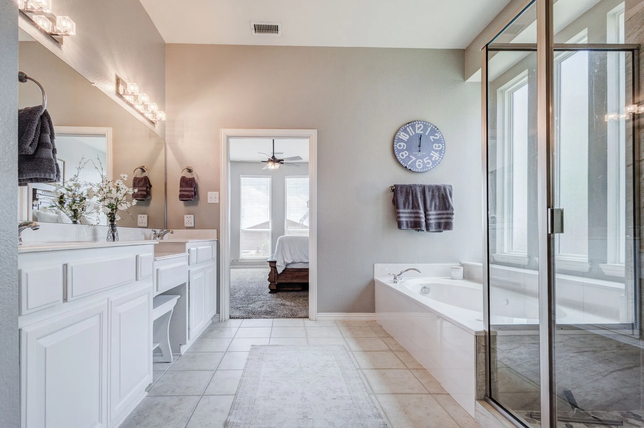 Single Family Residence For Sale in Dallas County , 6514 Field Crest Lane, Sachse, Texas 75048, 5 Bedroom, 4 Bathroom, 3 Garage spaces, 4,182 Sqft, built in 2003, mls#21320471, Real Estate Agent in Sachse, Homes For Sale in Dallas county, Homes For Sale in Sachse, Realtor in Sachse Texas, Real Estate Brokerage Independent Realty Texas, Luminita Cordes Realtor