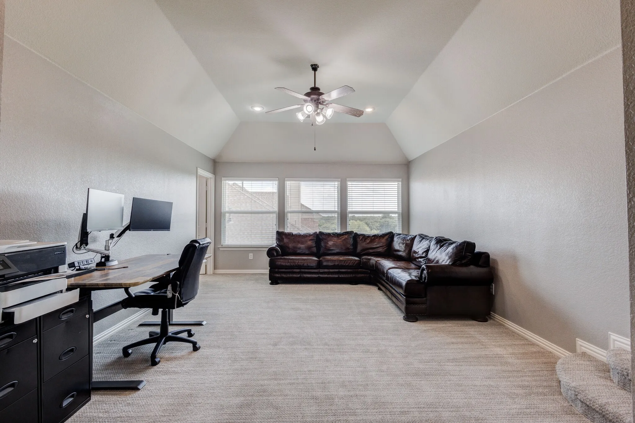 Single Family Residence For Sale in Dallas County , 6514 Field Crest Lane, Sachse, Texas 75048, 5 Bedroom, 4 Bathroom, 3 Garage spaces, 4,182 Sqft, built in 2003, mls#21320471, Real Estate Agent in Sachse, Homes For Sale in Dallas county, Homes For Sale in Sachse, Realtor in Sachse Texas, Real Estate Brokerage Independent Realty Texas, Luminita Cordes Realtor