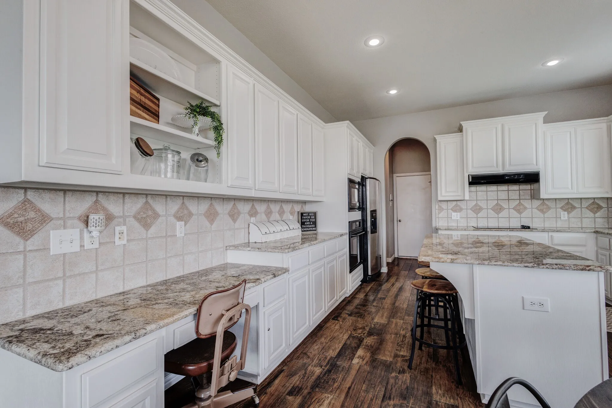 Single Family Residence For Sale in Dallas County , 6514 Field Crest Lane, Sachse, Texas 75048, 5 Bedroom, 4 Bathroom, 3 Garage spaces, 4,182 Sqft, built in 2003, mls#21320471, Real Estate Agent in Sachse, Homes For Sale in Dallas county, Homes For Sale in Sachse, Realtor in Sachse Texas, Real Estate Brokerage Independent Realty Texas, Luminita Cordes Realtor