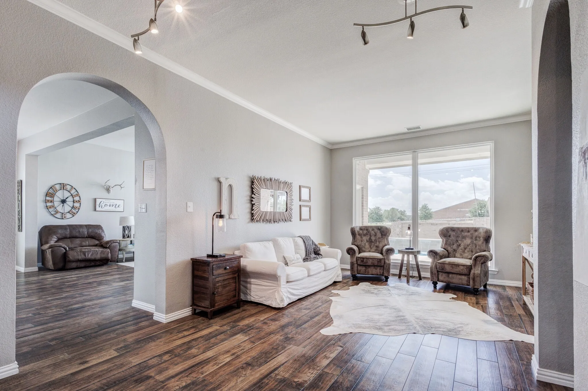 Single Family Residence For Sale in Dallas County , 6514 Field Crest Lane, Sachse, Texas 75048, 5 Bedroom, 4 Bathroom, 3 Garage spaces, 4,182 Sqft, built in 2003, mls#21320471, Real Estate Agent in Sachse, Homes For Sale in Dallas county, Homes For Sale in Sachse, Realtor in Sachse Texas, Real Estate Brokerage Independent Realty Texas, Luminita Cordes Realtor