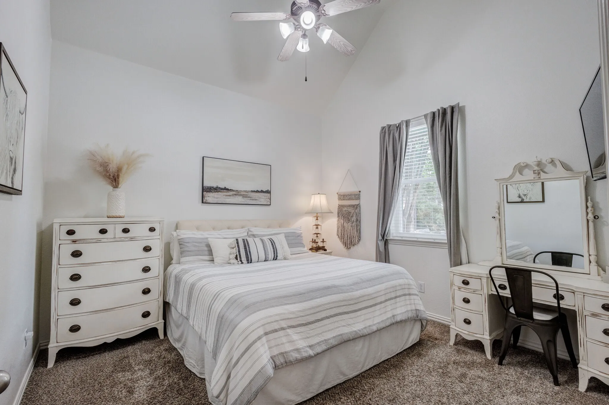 Single Family Residence For Sale in Dallas County , 6514 Field Crest Lane, Sachse, Texas 75048, 5 Bedroom, 4 Bathroom, 3 Garage spaces, 4,182 Sqft, built in 2003, mls#21320471, Real Estate Agent in Sachse, Homes For Sale in Dallas county, Homes For Sale in Sachse, Realtor in Sachse Texas, Real Estate Brokerage Independent Realty Texas, Luminita Cordes Realtor