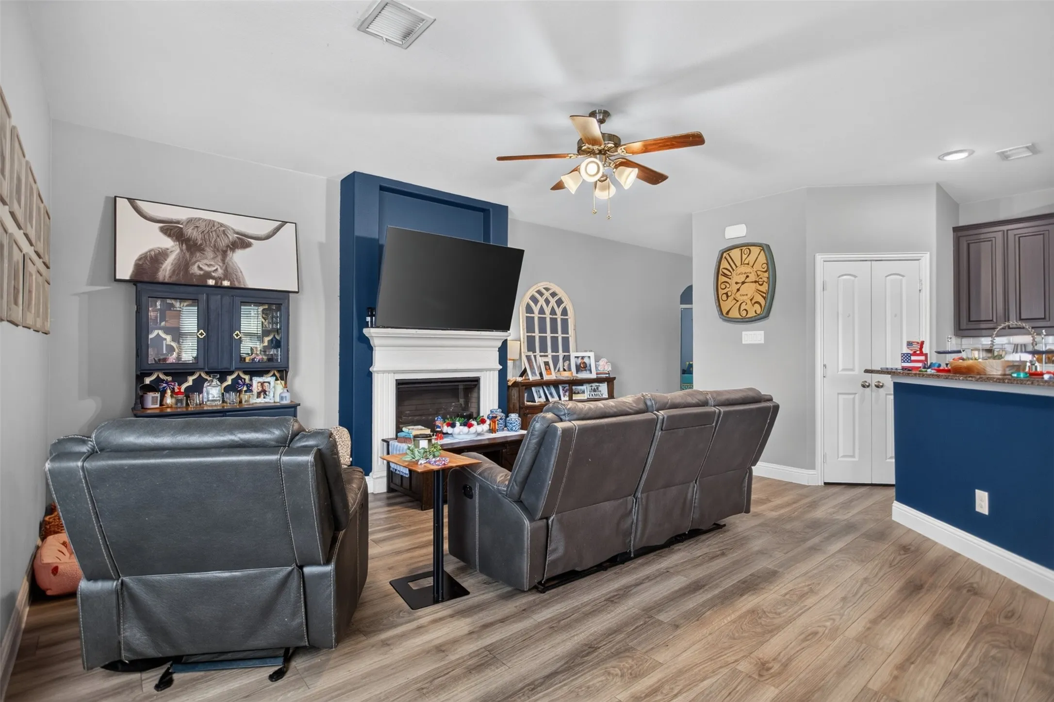 Single Family Residence For Sale in Kaufman County , 334 Pecos Drive, Crandall, Texas 75114, 4 Bedroom, 2 Bathroom, 2 Garage spaces, 1,752 Sqft, built in 2019, mls#21320502, Real Estate Agent in Crandall, Homes For Sale in Kaufman county, Homes For Sale in Crandall, Realtor in Crandall Texas, Real Estate Brokerage Independent Realty Texas, Luminita Cordes Realtor