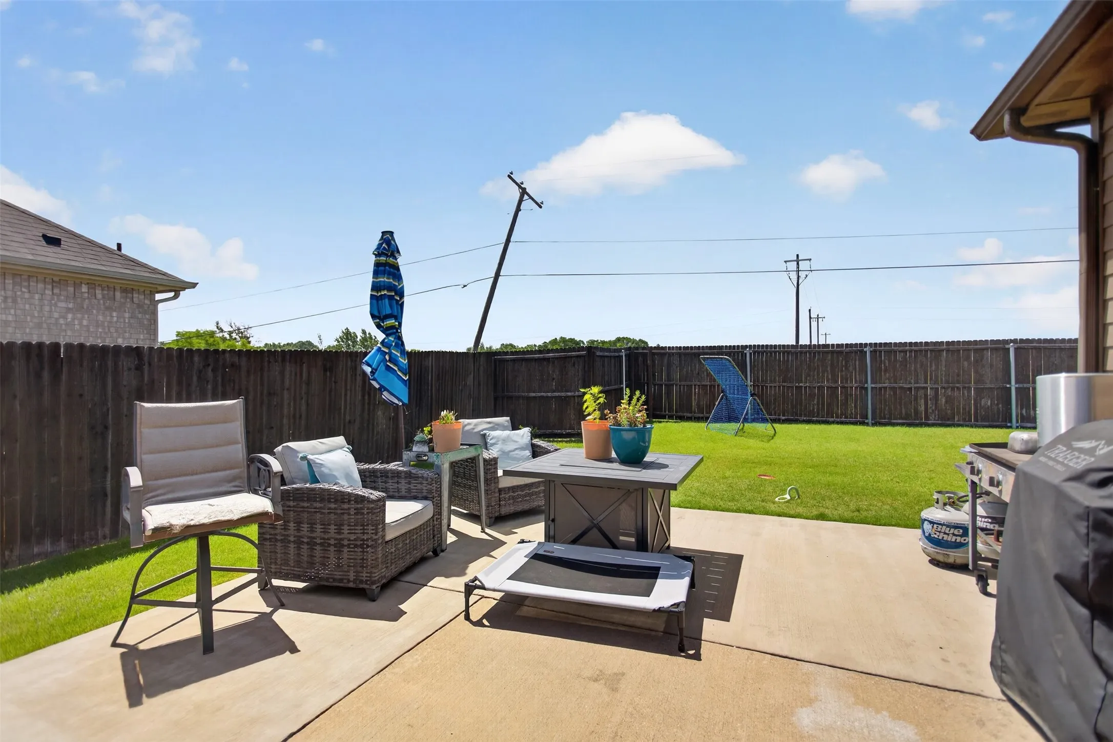 Single Family Residence For Sale in Kaufman County , 334 Pecos Drive, Crandall, Texas 75114, 4 Bedroom, 2 Bathroom, 2 Garage spaces, 1,752 Sqft, built in 2019, mls#21320502, Real Estate Agent in Crandall, Homes For Sale in Kaufman county, Homes For Sale in Crandall, Realtor in Crandall Texas, Real Estate Brokerage Independent Realty Texas, Luminita Cordes Realtor