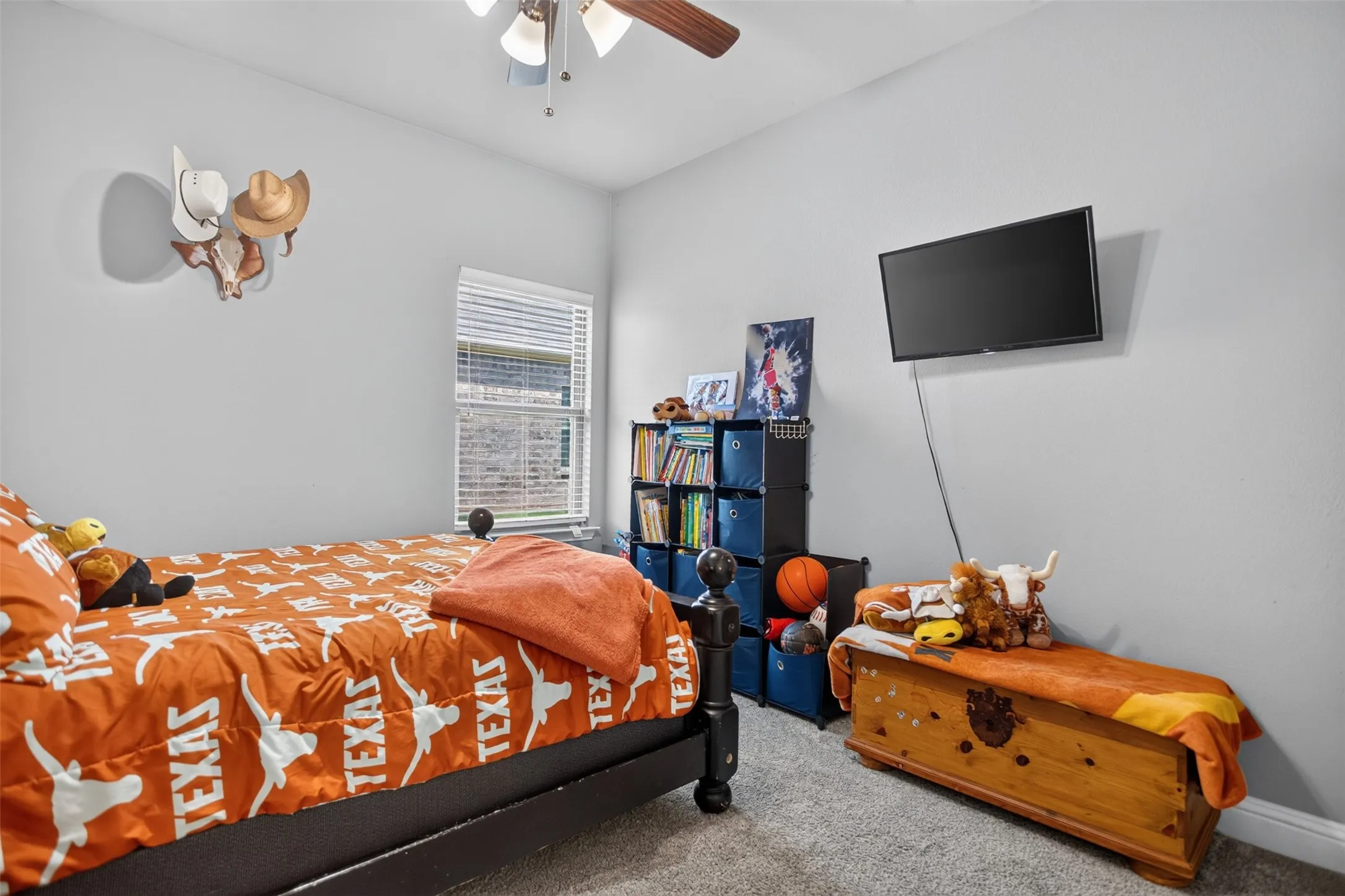 Single Family Residence For Sale in Kaufman County , 334 Pecos Drive, Crandall, Texas 75114, 4 Bedroom, 2 Bathroom, 2 Garage spaces, 1,752 Sqft, built in 2019, mls#21320502, Real Estate Agent in Crandall, Homes For Sale in Kaufman county, Homes For Sale in Crandall, Realtor in Crandall Texas, Real Estate Brokerage Independent Realty Texas, Luminita Cordes Realtor