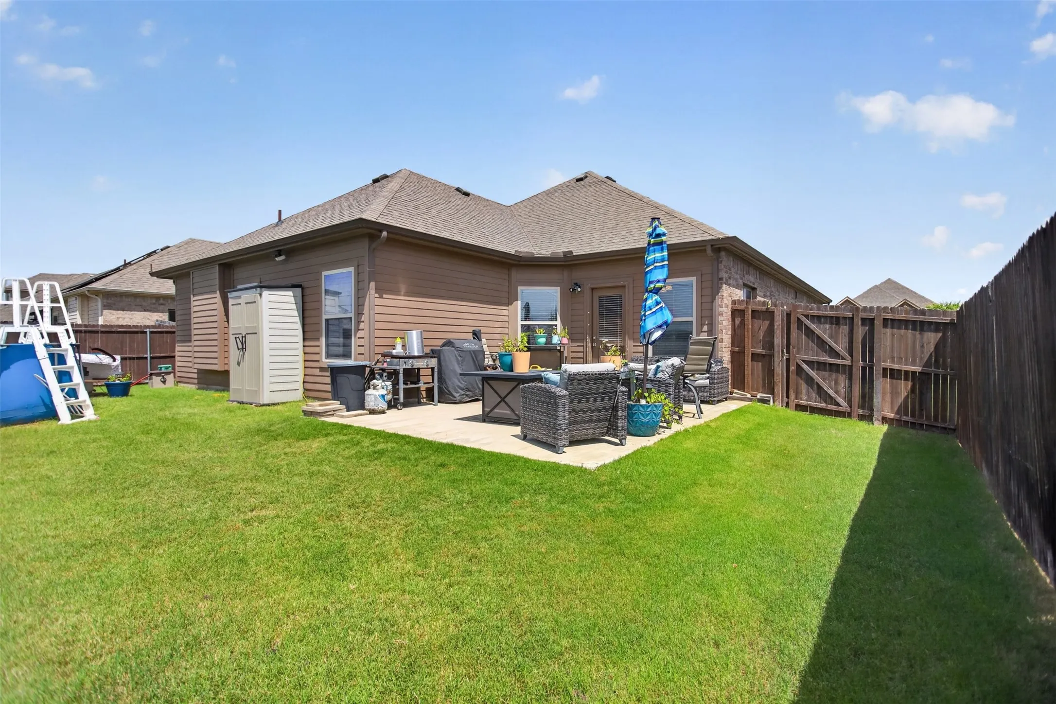 Single Family Residence For Sale in Kaufman County , 334 Pecos Drive, Crandall, Texas 75114, 4 Bedroom, 2 Bathroom, 2 Garage spaces, 1,752 Sqft, built in 2019, mls#21320502, Real Estate Agent in Crandall, Homes For Sale in Kaufman county, Homes For Sale in Crandall, Realtor in Crandall Texas, Real Estate Brokerage Independent Realty Texas, Luminita Cordes Realtor