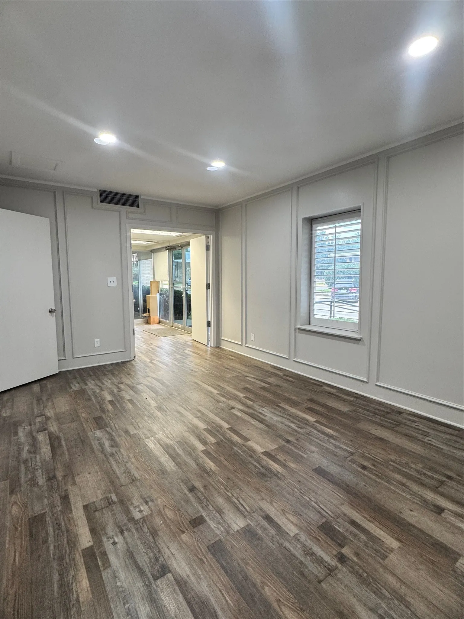 Office For Rent in Kaufman County , 300 N Washington Street, Kaufman, Texas 75142, 0, 0, Garage spaces, 0 Sqft, built in 1900, mls#21320531, Real Estate Agent in Kaufman, Homes For Rent in Kaufman county, Homes For Rent in Kaufman, Realtor in Kaufman Texas, Real Estate Brokerage Independent Realty Texas, Luminita Cordes Realtor