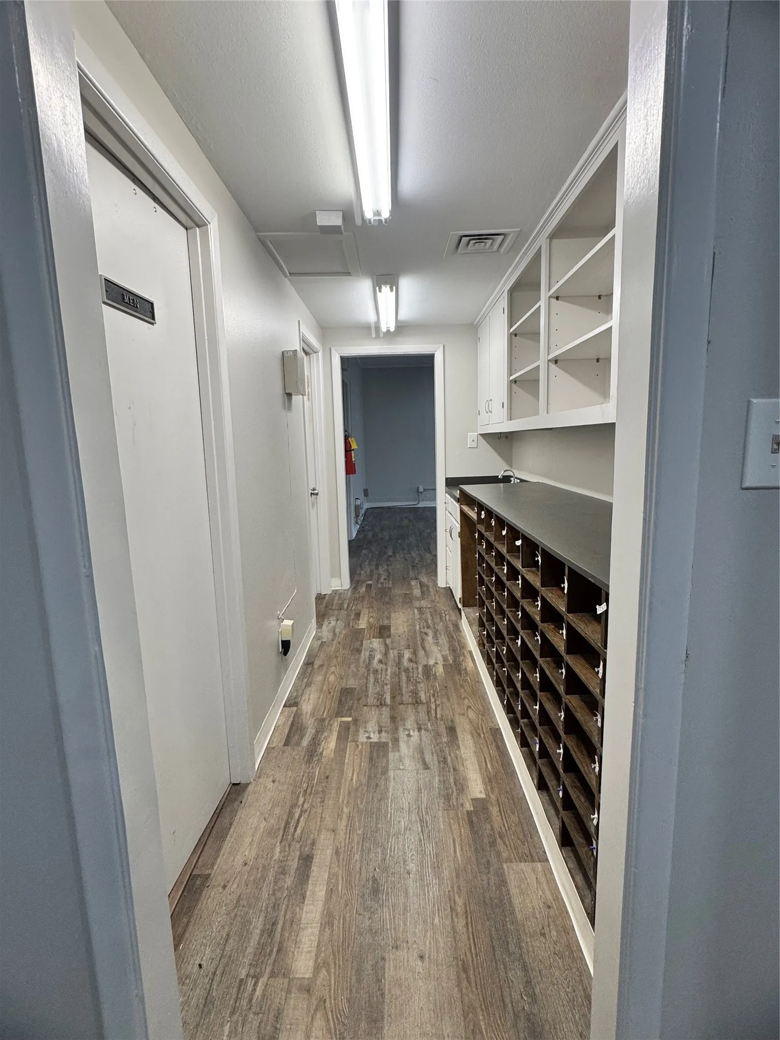 Office For Rent in Kaufman County , 300 N Washington Street, Kaufman, Texas 75142, 0, 0, Garage spaces, 0 Sqft, built in 1900, mls#21320531, Real Estate Agent in Kaufman, Homes For Rent in Kaufman county, Homes For Rent in Kaufman, Realtor in Kaufman Texas, Real Estate Brokerage Independent Realty Texas, Luminita Cordes Realtor