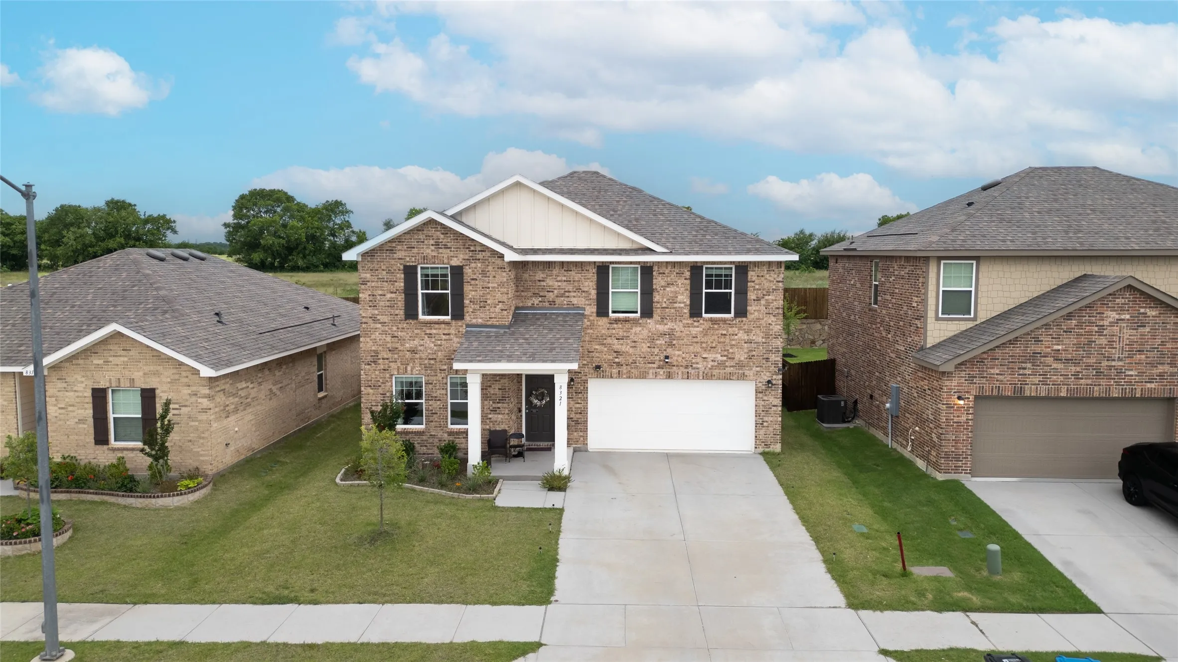 Single Family Residence For Sale in Tarrant County , 8321 Bufflehead Drive, Fort Worth, Texas 76179, 4 Bedroom, 3 Bathroom, 2 Garage spaces, 2,556 Sqft, built in 2025, mls#21312637, Real Estate Agent in Fort Worth, Homes For Sale in Tarrant county, Homes For Sale in Fort Worth, Realtor in Fort Worth Texas, Real Estate Brokerage Independent Realty Texas, Luminita Cordes Realtor