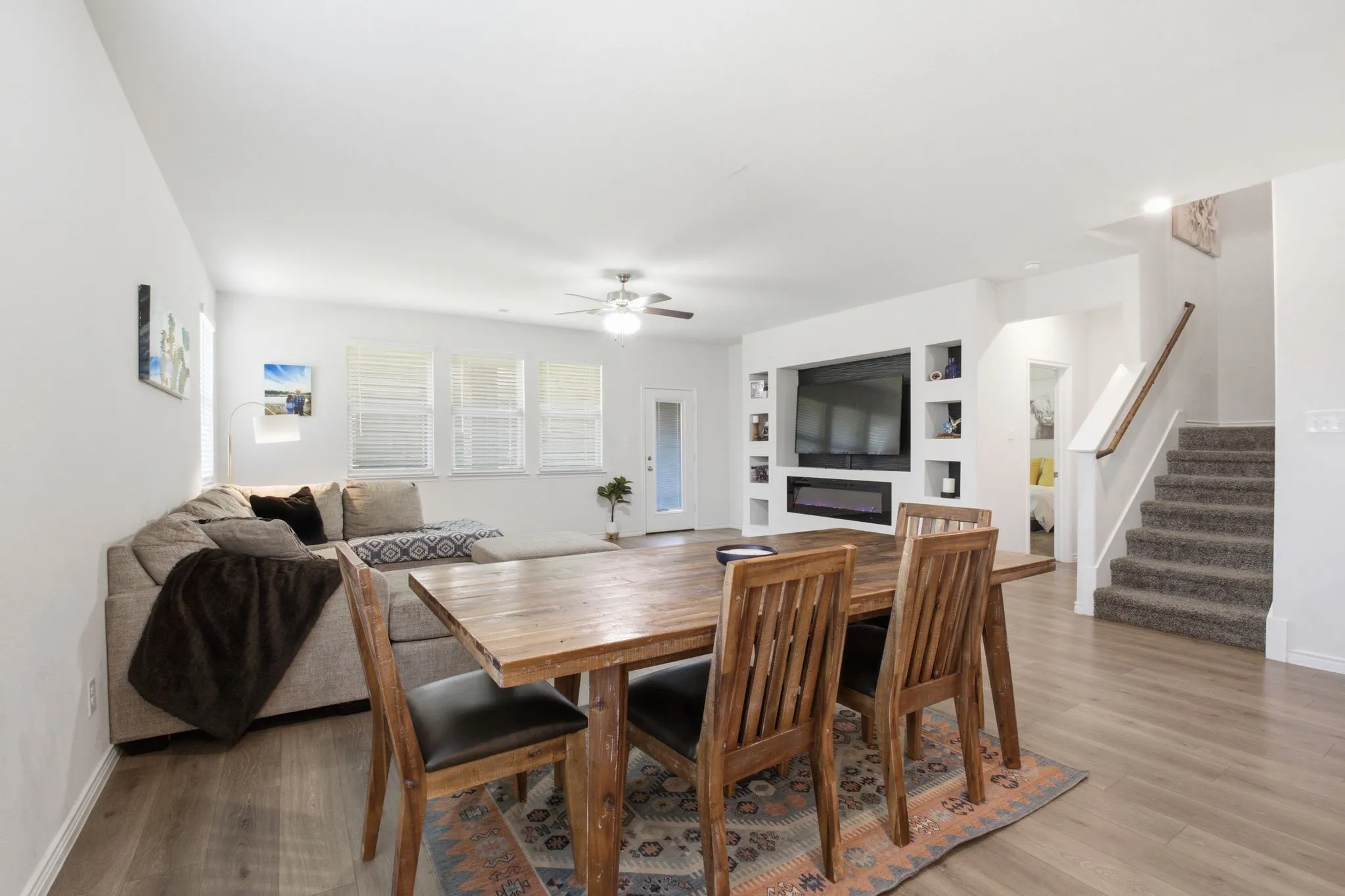 Single Family Residence For Sale in Denton County , 4601 Karhold Road, Little Elm, Texas 76227, 4 Bedroom, 3 Bathroom, 2 Garage spaces, 2,733 Sqft, built in 2020, mls#21319684, Real Estate Agent in Little Elm, Homes For Sale in Denton county, Homes For Sale in Little Elm, Realtor in Little Elm Texas, Real Estate Brokerage Independent Realty Texas, Luminita Cordes Realtor