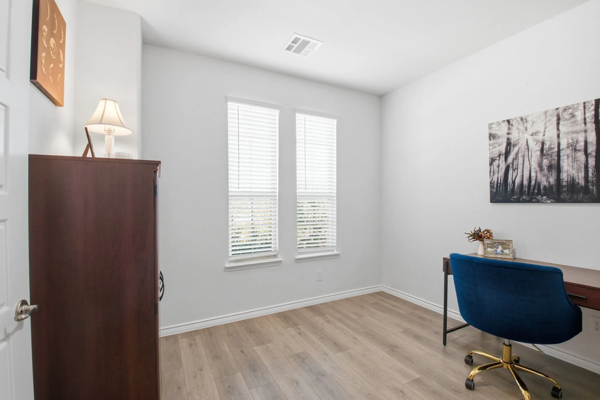 Single Family Residence For Sale in Denton County , 4601 Karhold Road, Little Elm, Texas 76227, 4 Bedroom, 3 Bathroom, 2 Garage spaces, 2,733 Sqft, built in 2020, mls#21319684, Real Estate Agent in Little Elm, Homes For Sale in Denton county, Homes For Sale in Little Elm, Realtor in Little Elm Texas, Real Estate Brokerage Independent Realty Texas, Luminita Cordes Realtor