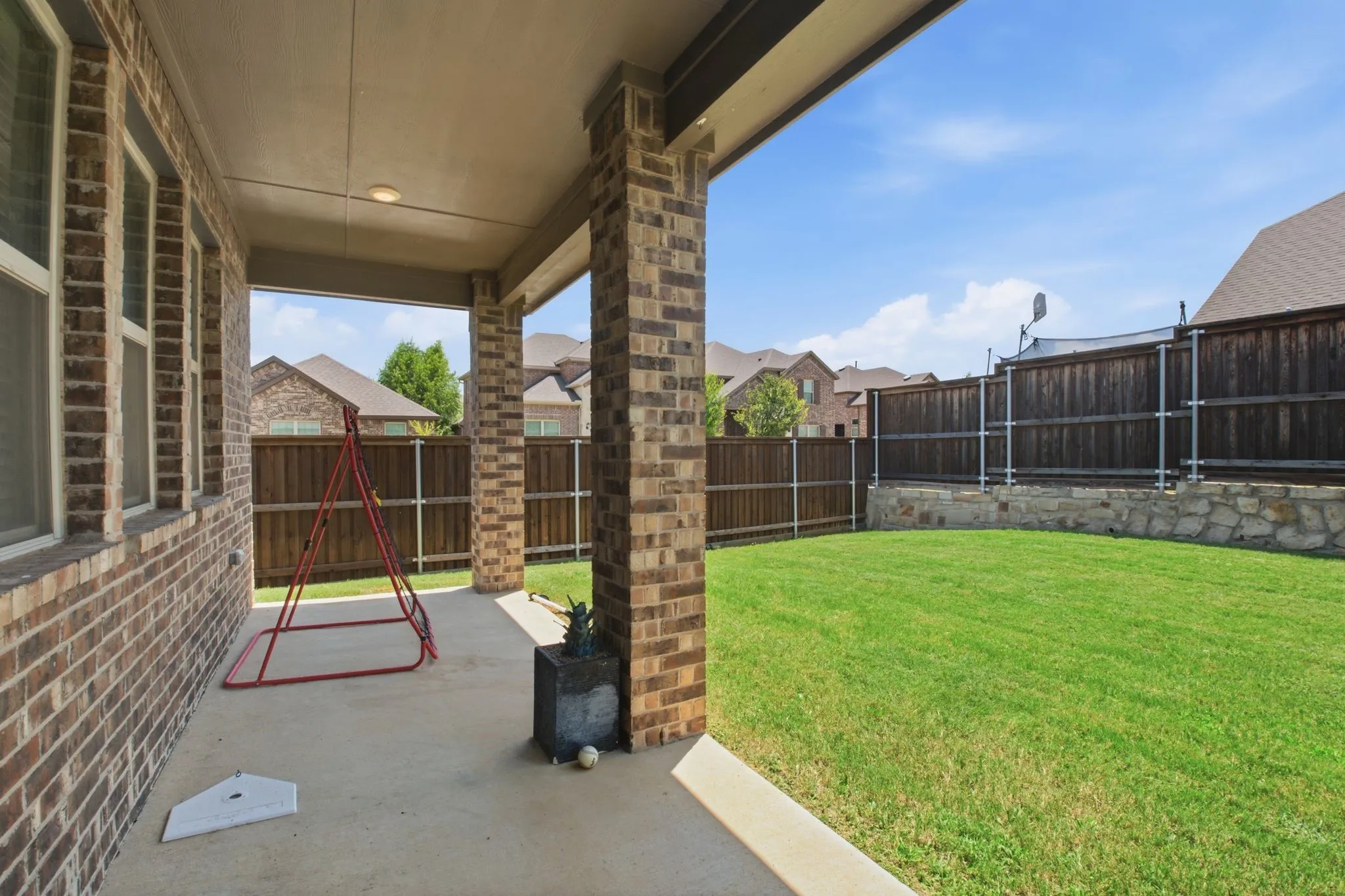 Single Family Residence For Sale in Denton County , 4601 Karhold Road, Little Elm, Texas 76227, 4 Bedroom, 3 Bathroom, 2 Garage spaces, 2,733 Sqft, built in 2020, mls#21319684, Real Estate Agent in Little Elm, Homes For Sale in Denton county, Homes For Sale in Little Elm, Realtor in Little Elm Texas, Real Estate Brokerage Independent Realty Texas, Luminita Cordes Realtor