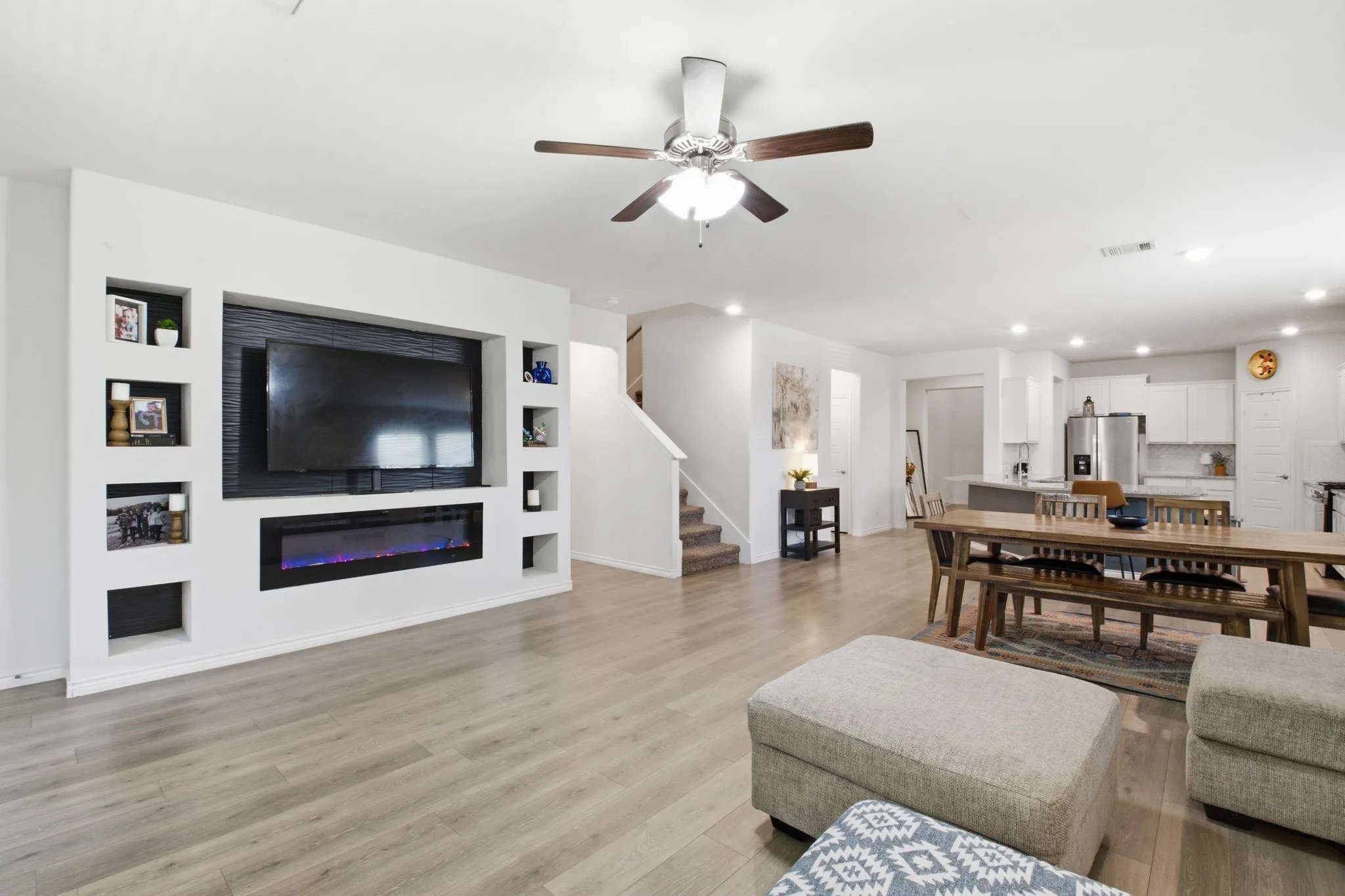 Single Family Residence For Sale in Denton County , 4601 Karhold Road, Little Elm, Texas 76227, 4 Bedroom, 3 Bathroom, 2 Garage spaces, 2,733 Sqft, built in 2020, mls#21319684, Real Estate Agent in Little Elm, Homes For Sale in Denton county, Homes For Sale in Little Elm, Realtor in Little Elm Texas, Real Estate Brokerage Independent Realty Texas, Luminita Cordes Realtor