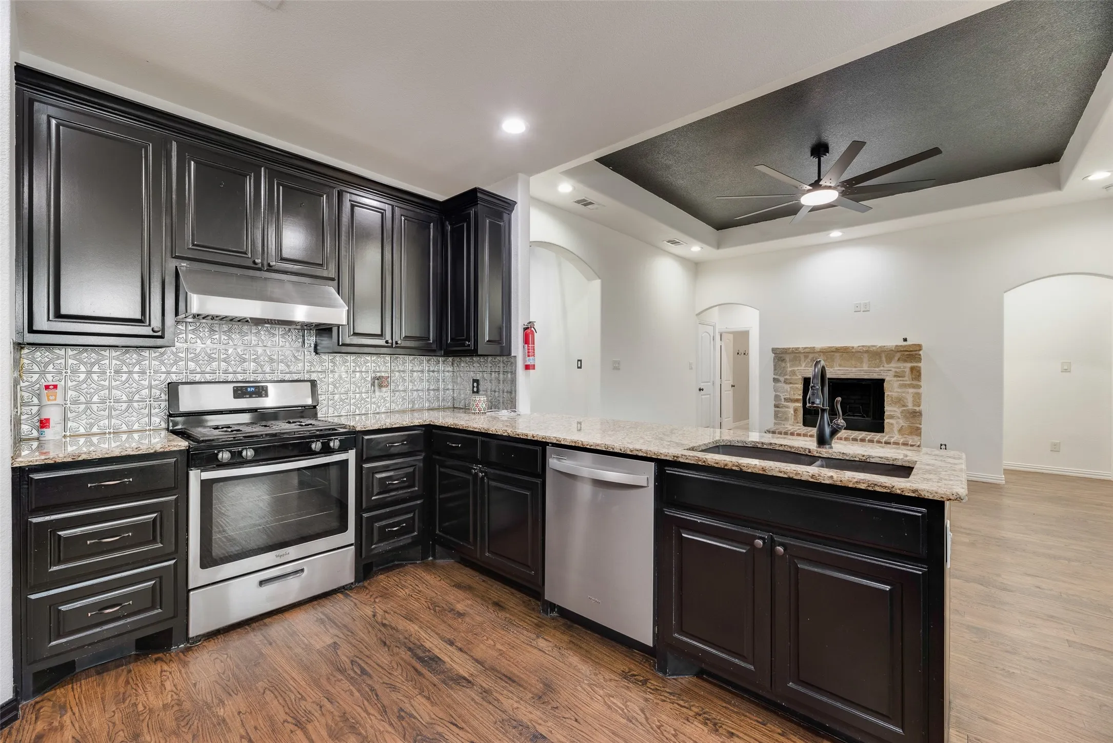 Single Family Residence For Sale in Johnson County , 3408 Chinaberry Lane, Joshua, Texas 76058, 3 Bedroom, 2 Bathroom, 2 Garage spaces, 1,760 Sqft, built in 2018, mls#21316115, Real Estate Agent in Joshua, Homes For Sale in Johnson county, Homes For Sale in Joshua, Realtor in Joshua Texas, Real Estate Brokerage Independent Realty Texas, Luminita Cordes Realtor