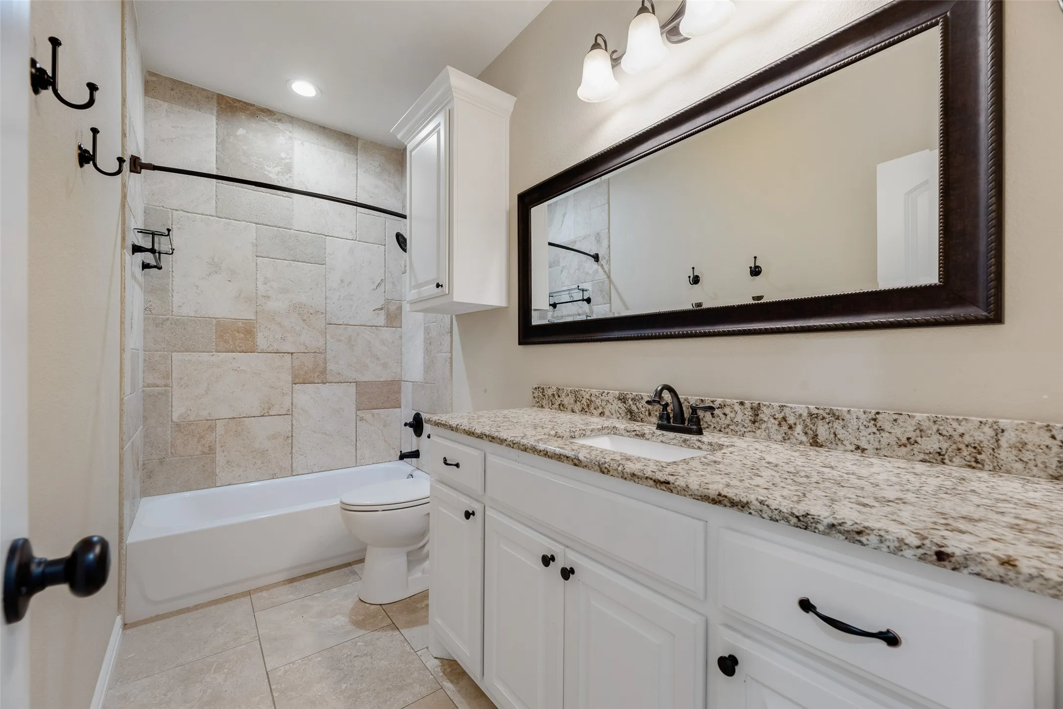 Single Family Residence For Sale in Johnson County , 3408 Chinaberry Lane, Joshua, Texas 76058, 3 Bedroom, 2 Bathroom, 2 Garage spaces, 1,760 Sqft, built in 2018, mls#21316115, Real Estate Agent in Joshua, Homes For Sale in Johnson county, Homes For Sale in Joshua, Realtor in Joshua Texas, Real Estate Brokerage Independent Realty Texas, Luminita Cordes Realtor