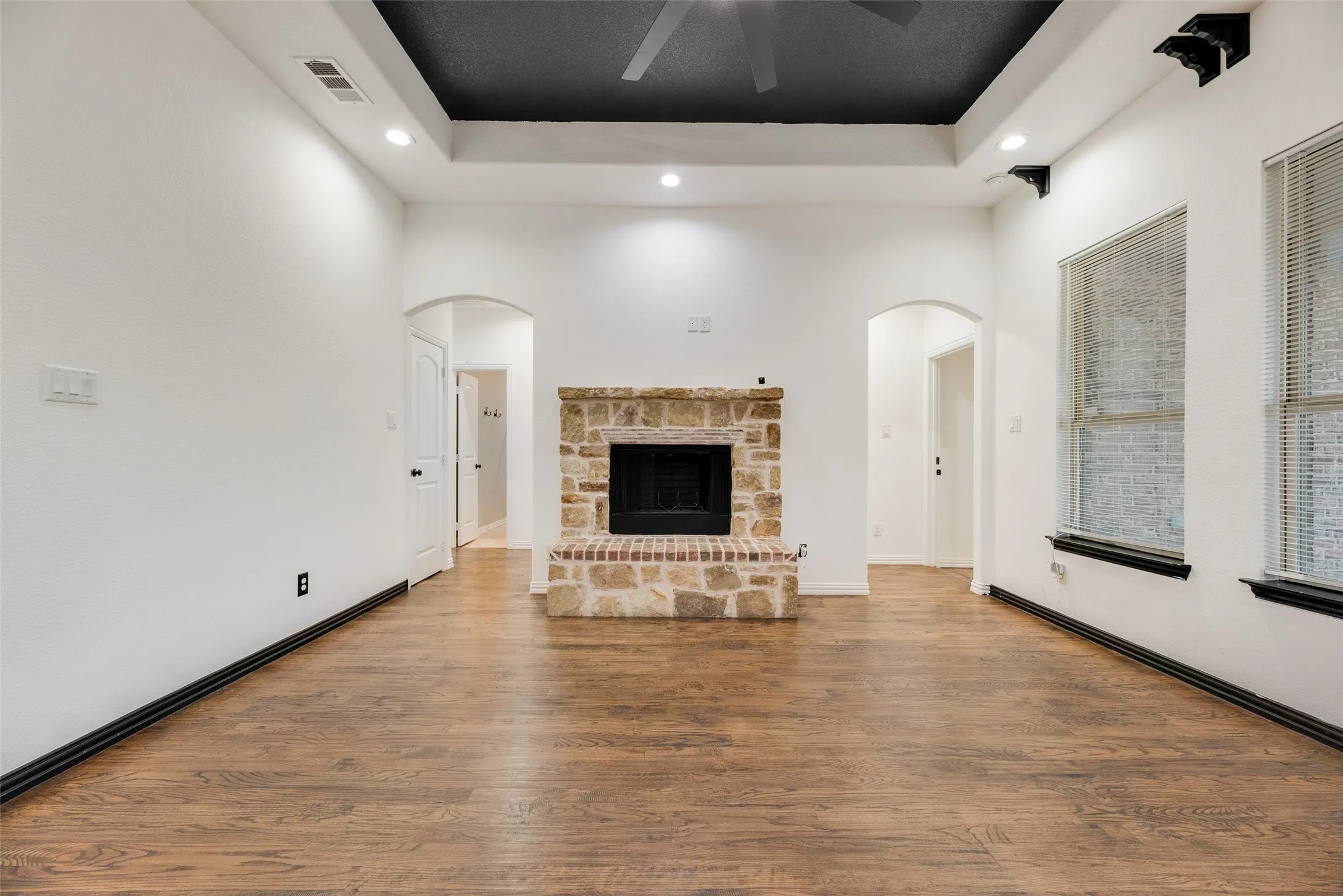 Single Family Residence For Sale in Johnson County , 3408 Chinaberry Lane, Joshua, Texas 76058, 3 Bedroom, 2 Bathroom, 2 Garage spaces, 1,760 Sqft, built in 2018, mls#21316115, Real Estate Agent in Joshua, Homes For Sale in Johnson county, Homes For Sale in Joshua, Realtor in Joshua Texas, Real Estate Brokerage Independent Realty Texas, Luminita Cordes Realtor