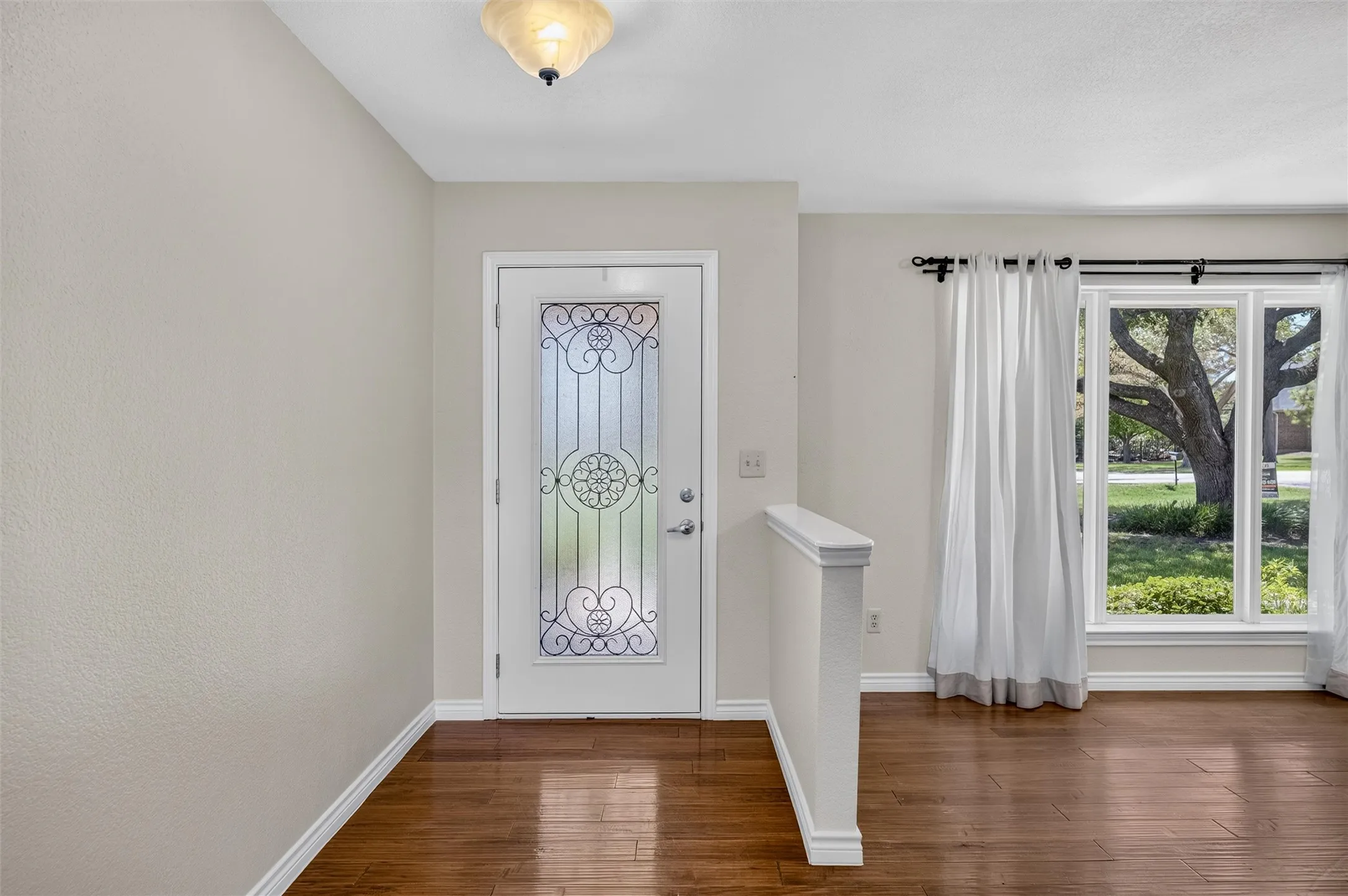 Freshly Painted interior walls, ceilings and trim!