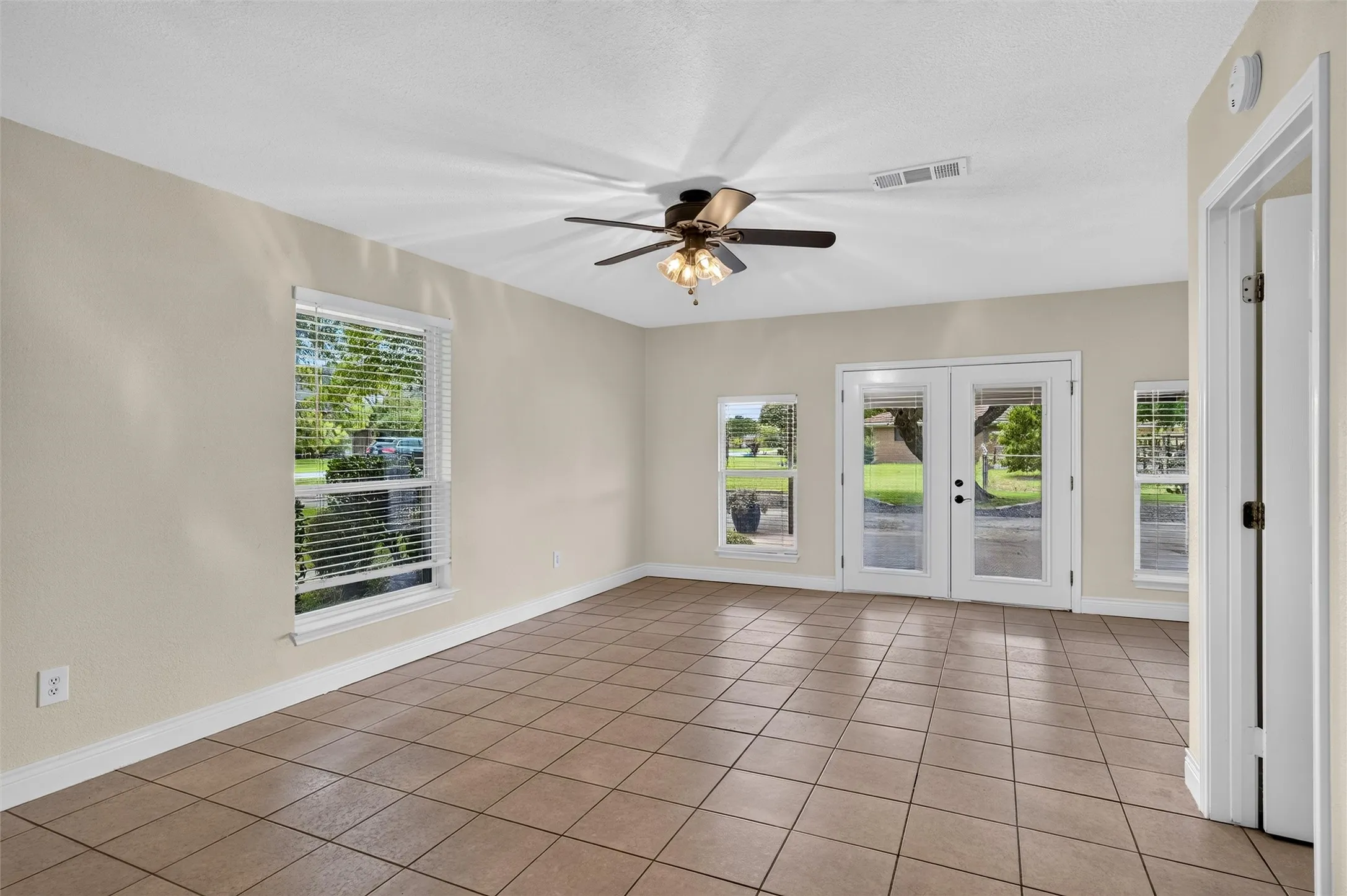 Home office, Workout room, hobby room or make it a 4th bedroom or second master bedroom
