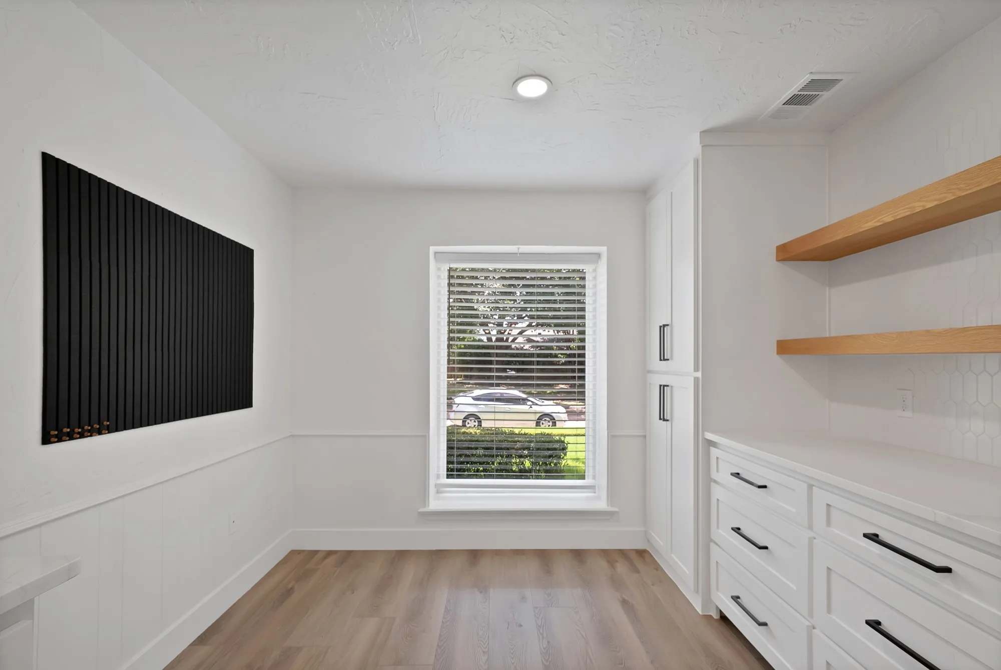 Duplex For Rent in Collin County , 4021 San Mateo Drive, Plano, Texas 75093, 3 Bedroom, 2 Bathroom, 2 Garage spaces, 1,701 Sqft, built in 1981, mls#21320291, Real Estate Agent in Plano, Homes For Rent in Collin county, Homes For Rent in Plano, Realtor in Plano Texas, Real Estate Brokerage Independent Realty Texas, Luminita Cordes Realtor