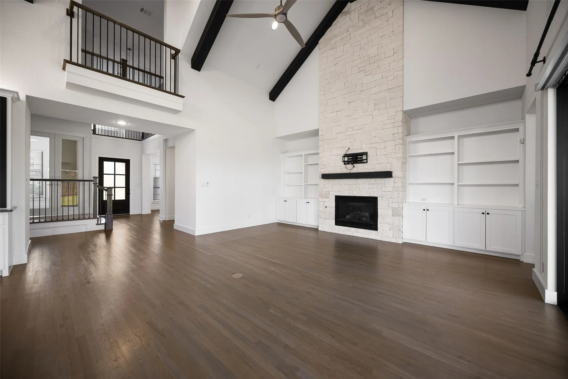Single Family Residence For Rent in Collin County , 1611 Cottonwood Trail, Prosper, Texas 75078, 5 Bedroom, 6 Bathroom, 3 Garage spaces, 4,861 Sqft, built in 2021, mls#21320548, Real Estate Agent in Prosper, Homes For Rent in Collin county, Homes For Rent in Prosper, Realtor in Prosper Texas, Real Estate Brokerage Independent Realty Texas, Luminita Cordes Realtor