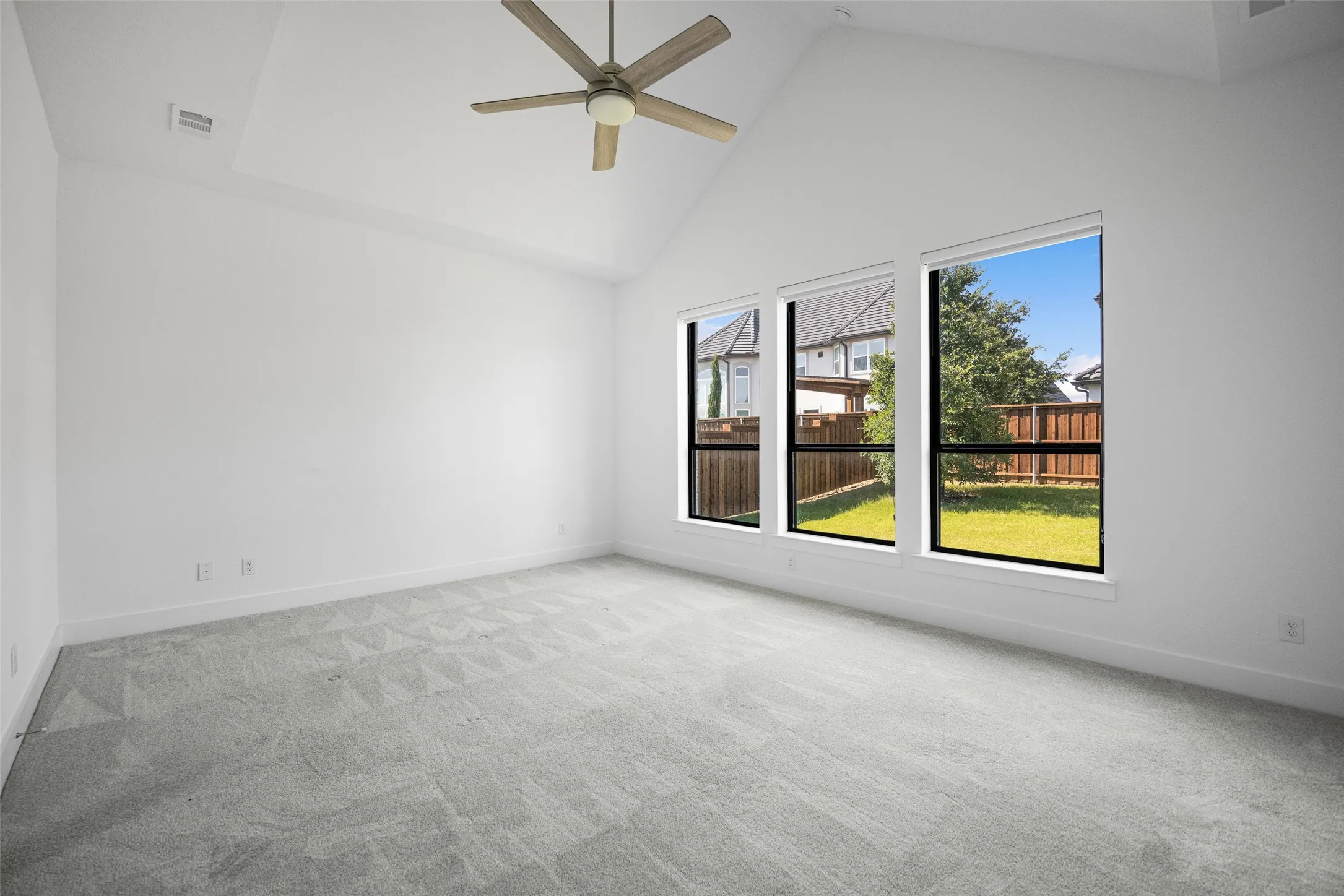 Single Family Residence For Rent in Collin County , 1611 Cottonwood Trail, Prosper, Texas 75078, 5 Bedroom, 6 Bathroom, 3 Garage spaces, 4,861 Sqft, built in 2021, mls#21320548, Real Estate Agent in Prosper, Homes For Rent in Collin county, Homes For Rent in Prosper, Realtor in Prosper Texas, Real Estate Brokerage Independent Realty Texas, Luminita Cordes Realtor