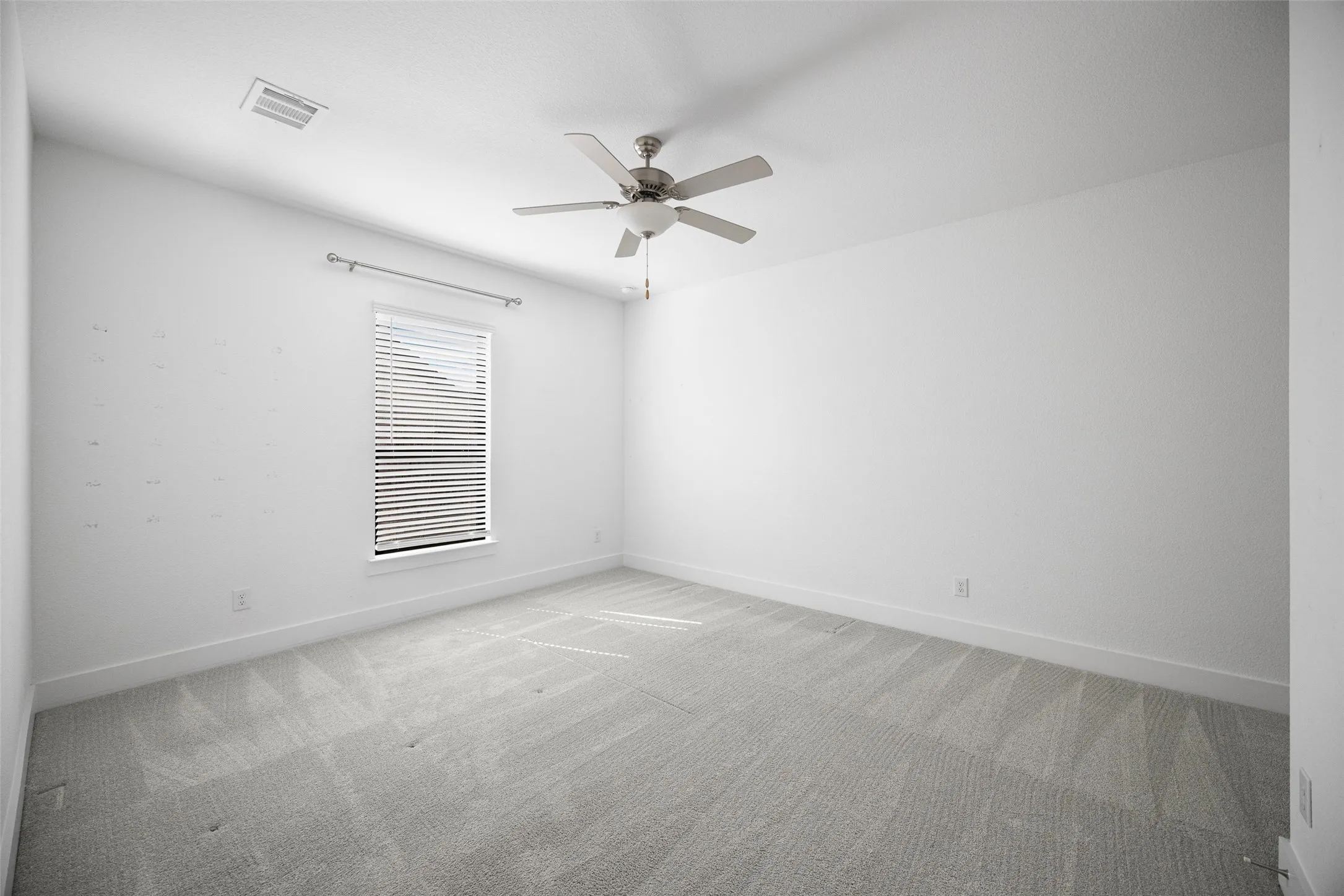 Single Family Residence For Rent in Collin County , 1611 Cottonwood Trail, Prosper, Texas 75078, 5 Bedroom, 6 Bathroom, 3 Garage spaces, 4,861 Sqft, built in 2021, mls#21320548, Real Estate Agent in Prosper, Homes For Rent in Collin county, Homes For Rent in Prosper, Realtor in Prosper Texas, Real Estate Brokerage Independent Realty Texas, Luminita Cordes Realtor