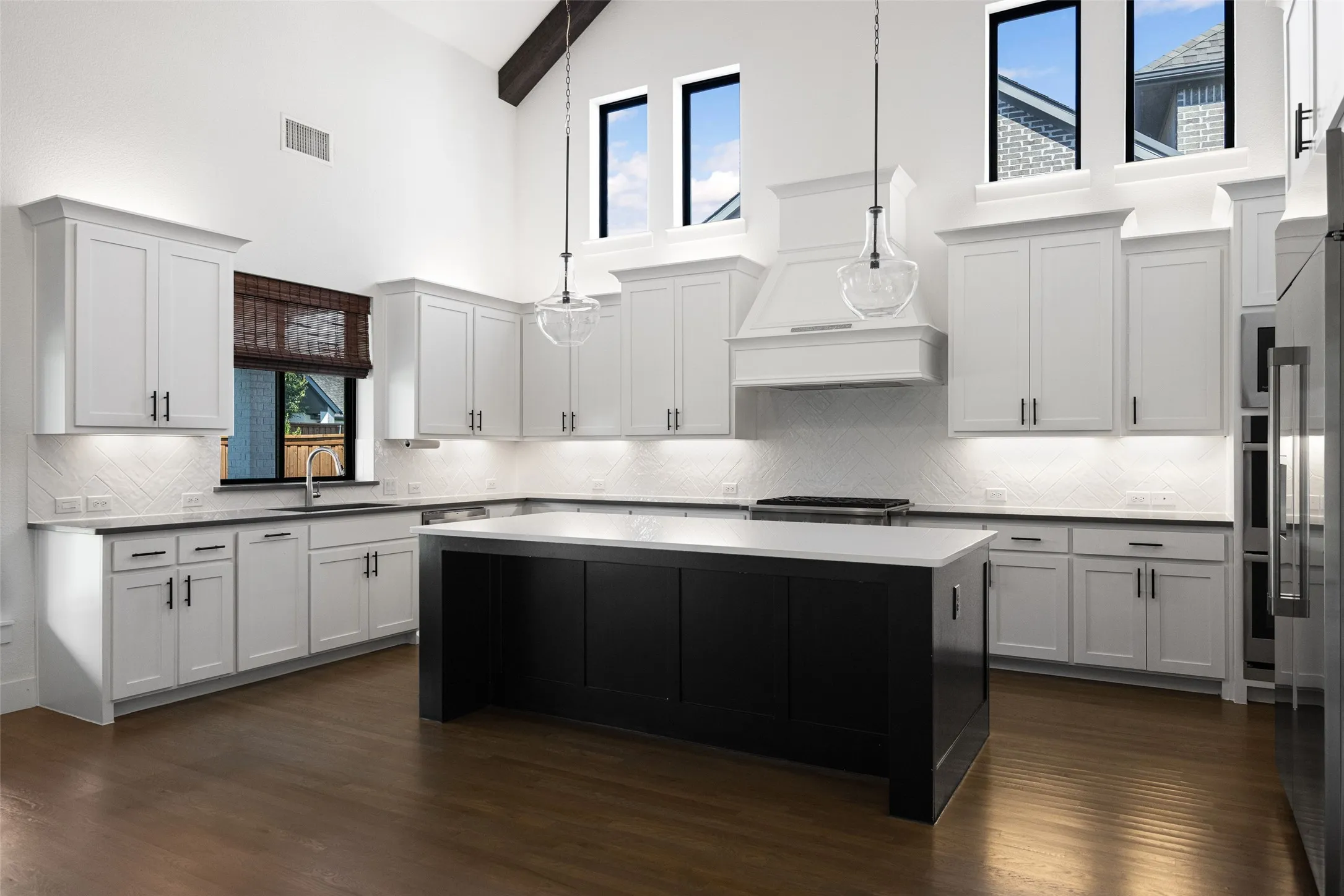 Single Family Residence For Rent in Collin County , 1611 Cottonwood Trail, Prosper, Texas 75078, 5 Bedroom, 6 Bathroom, 3 Garage spaces, 4,861 Sqft, built in 2021, mls#21320548, Real Estate Agent in Prosper, Homes For Rent in Collin county, Homes For Rent in Prosper, Realtor in Prosper Texas, Real Estate Brokerage Independent Realty Texas, Luminita Cordes Realtor