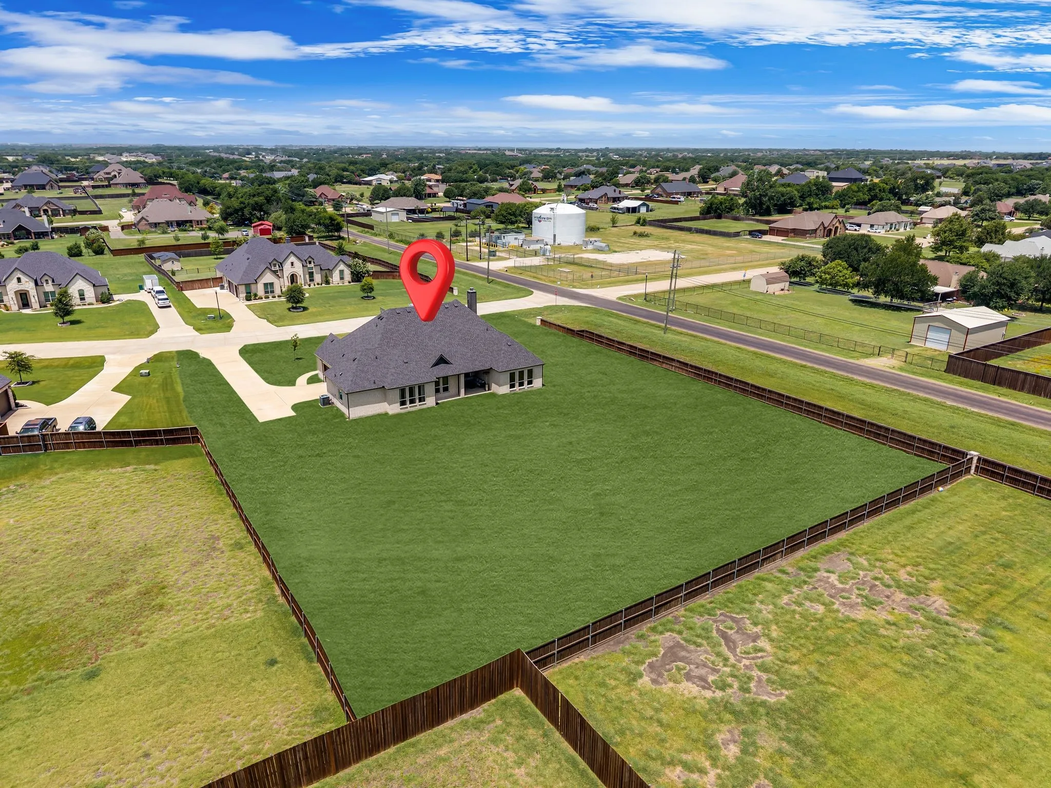 Single Family Residence For Sale in Ellis County , 610 Cimarron Meadows Drive, Waxahachie, Texas 75167, 4 Bedroom, 3 Bathroom, 2 Garage spaces, 2,928 Sqft, built in 2021, mls#21318791, Real Estate Agent in Waxahachie, Homes For Sale in Ellis county, Homes For Sale in Waxahachie, Realtor in Waxahachie Texas, Real Estate Brokerage Independent Realty Texas, Luminita Cordes Realtor