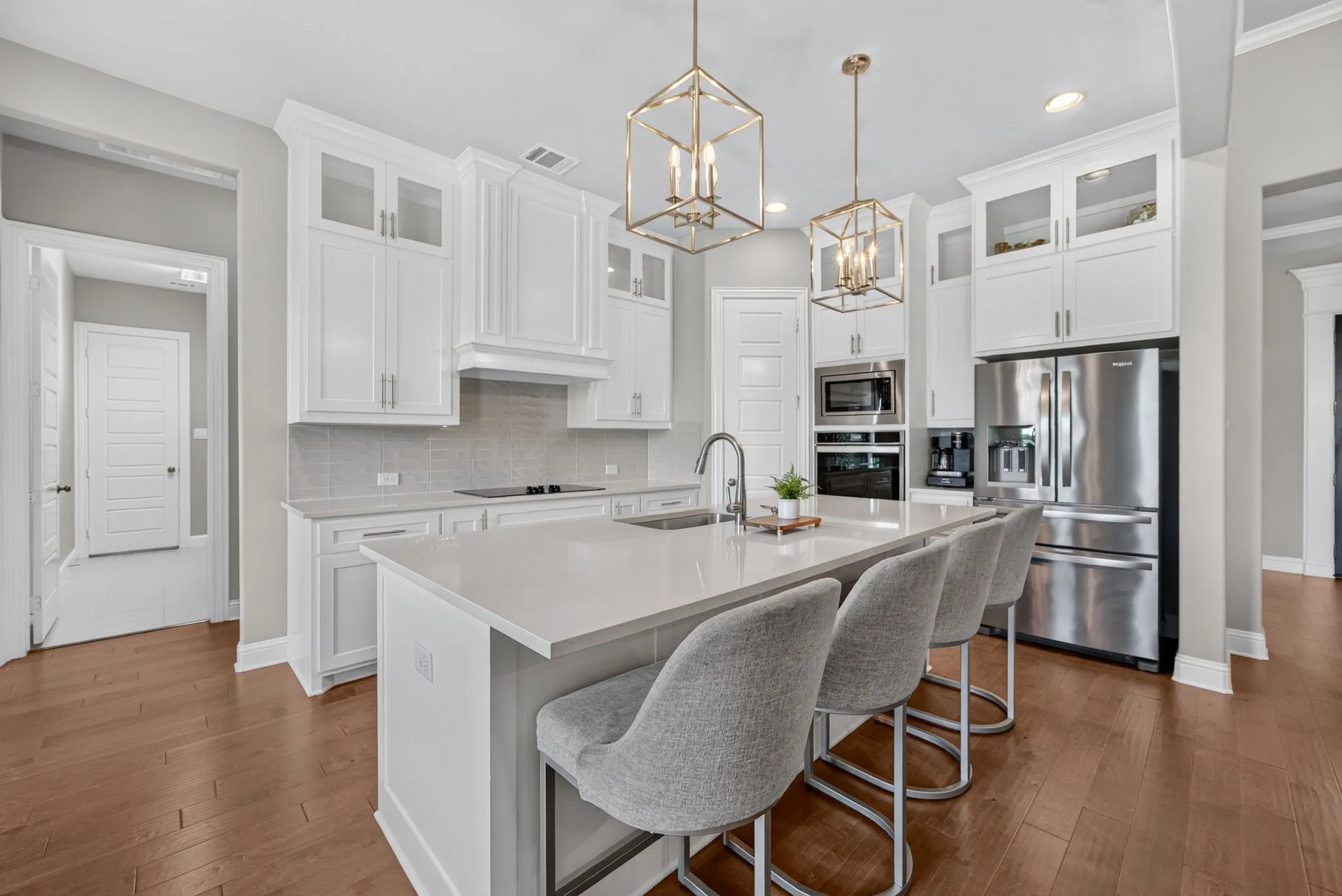 Single Family Residence For Sale in Ellis County , 610 Cimarron Meadows Drive, Waxahachie, Texas 75167, 4 Bedroom, 3 Bathroom, 2 Garage spaces, 2,928 Sqft, built in 2021, mls#21318791, Real Estate Agent in Waxahachie, Homes For Sale in Ellis county, Homes For Sale in Waxahachie, Realtor in Waxahachie Texas, Real Estate Brokerage Independent Realty Texas, Luminita Cordes Realtor