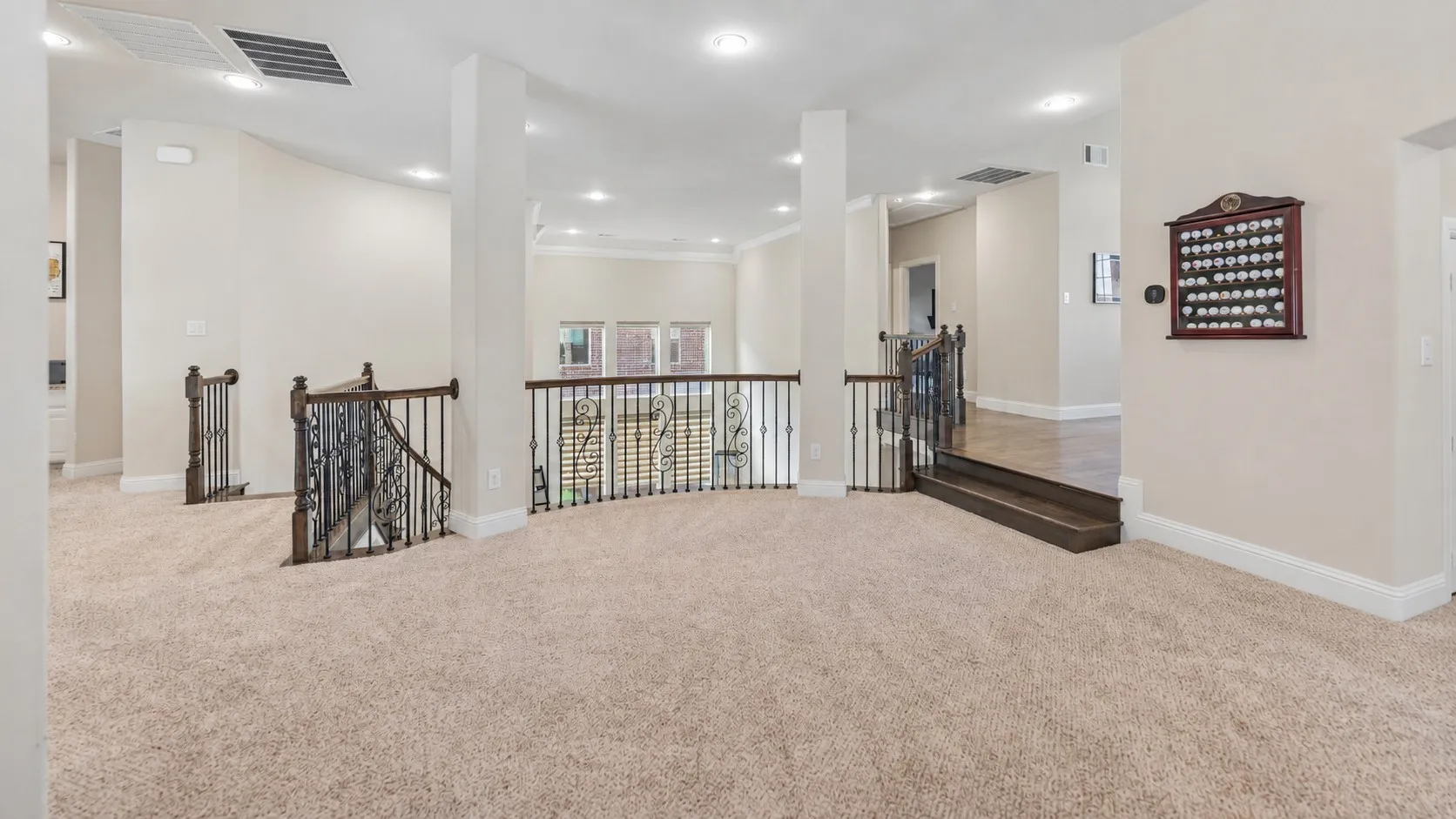 Single Family Residence For Sale in Denton County , 2120 Hidalgo Lane, Frisco, Texas 75034, 5 Bedroom, 4 Bathroom, 2 Garage spaces, 4,719 Sqft, built in 2016, mls#21315649, Real Estate Agent in Frisco, Homes For Sale in Denton county, Homes For Sale in Frisco, Realtor in Frisco Texas, Real Estate Brokerage Independent Realty Texas, Luminita Cordes Realtor