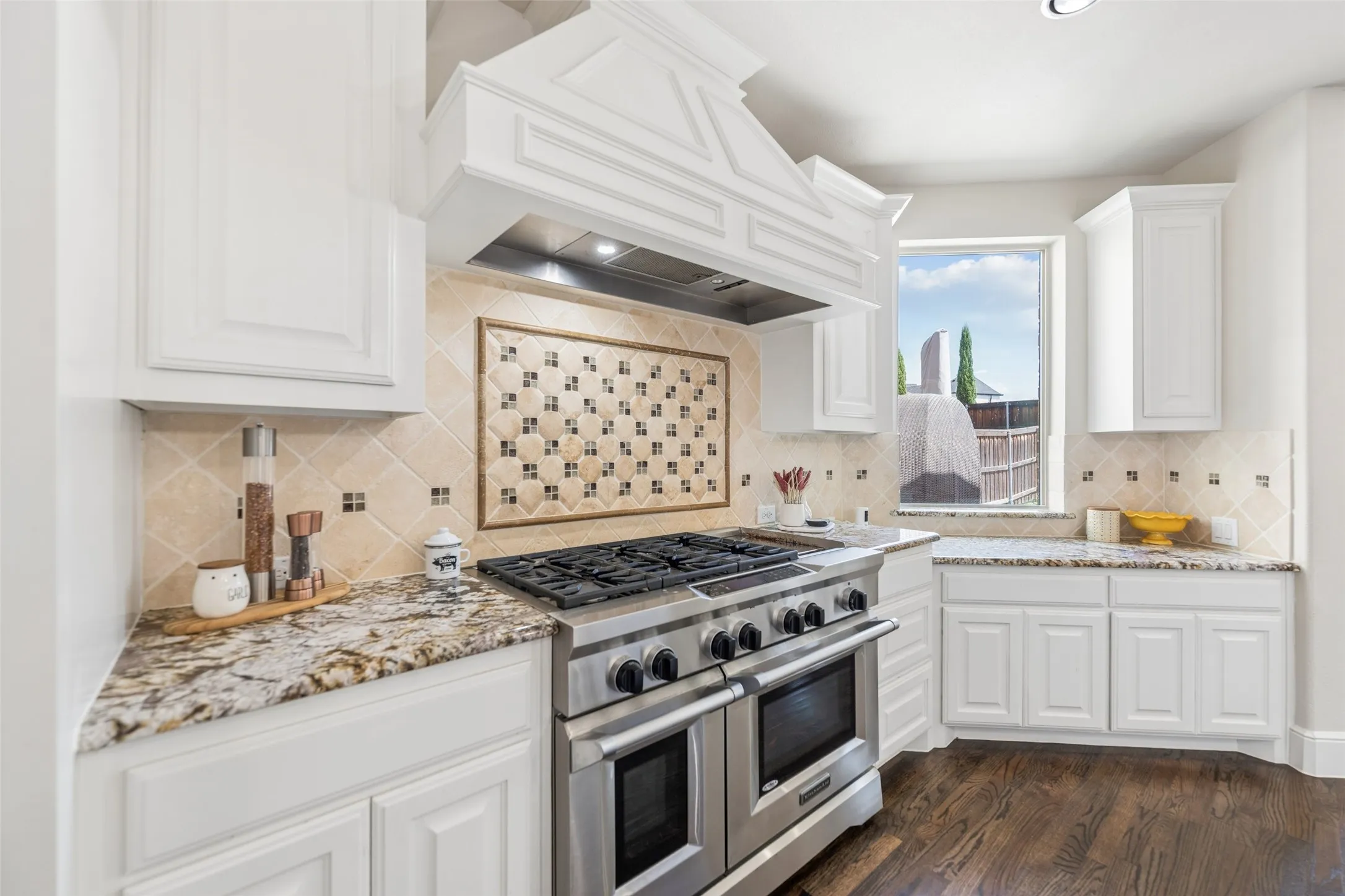 Single Family Residence For Sale in Denton County , 2120 Hidalgo Lane, Frisco, Texas 75034, 5 Bedroom, 4 Bathroom, 2 Garage spaces, 4,719 Sqft, built in 2016, mls#21315649, Real Estate Agent in Frisco, Homes For Sale in Denton county, Homes For Sale in Frisco, Realtor in Frisco Texas, Real Estate Brokerage Independent Realty Texas, Luminita Cordes Realtor
