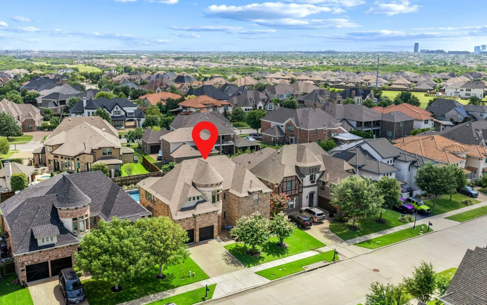Single Family Residence For Sale in Denton County , 2120 Hidalgo Lane, Frisco, Texas 75034, 5 Bedroom, 4 Bathroom, 2 Garage spaces, 4,719 Sqft, built in 2016, mls#21315649, Real Estate Agent in Frisco, Homes For Sale in Denton county, Homes For Sale in Frisco, Realtor in Frisco Texas, Real Estate Brokerage Independent Realty Texas, Luminita Cordes Realtor