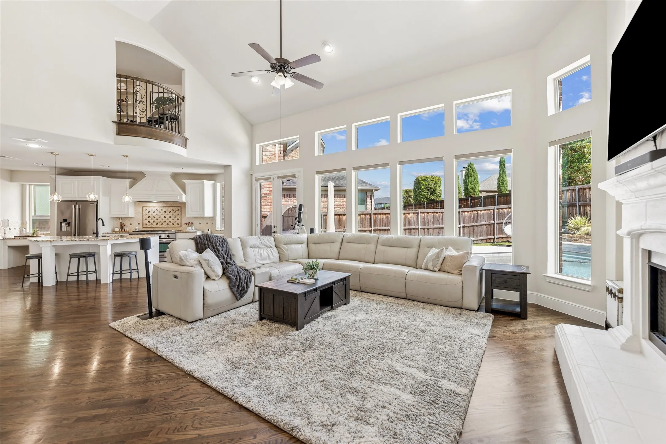 Single Family Residence For Sale in Denton County , 2120 Hidalgo Lane, Frisco, Texas 75034, 5 Bedroom, 4 Bathroom, 2 Garage spaces, 4,719 Sqft, built in 2016, mls#21315649, Real Estate Agent in Frisco, Homes For Sale in Denton county, Homes For Sale in Frisco, Realtor in Frisco Texas, Real Estate Brokerage Independent Realty Texas, Luminita Cordes Realtor