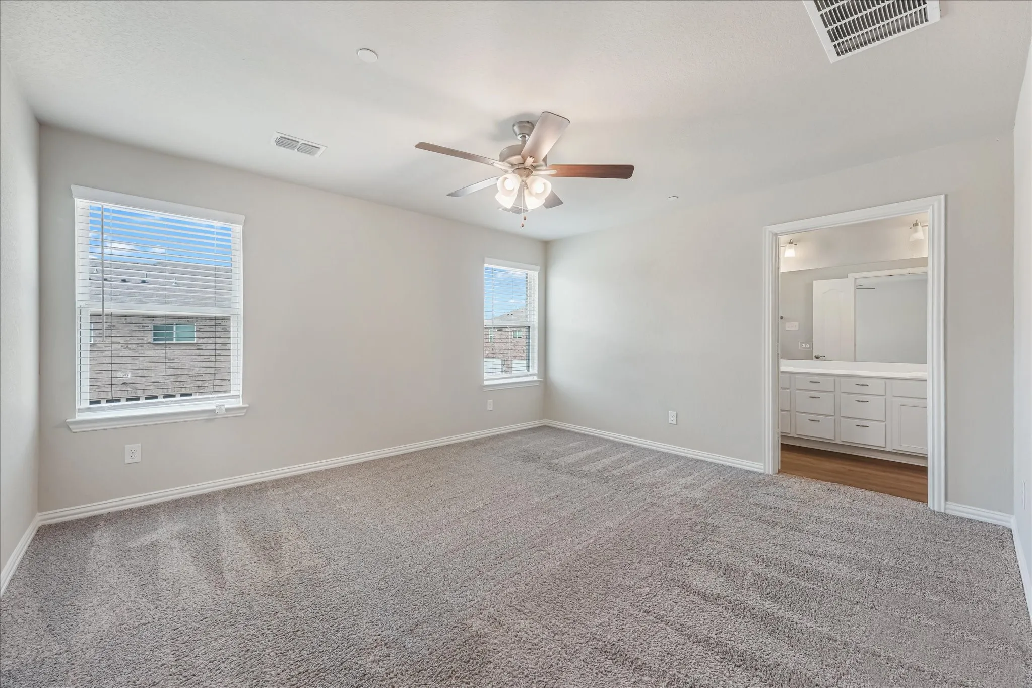 Townhouse For Rent in Denton County , 1274 Alamo Drive, Lewisville, Texas 75077, 3 Bedroom, 3 Bathroom, 2 Garage spaces, 1,804 Sqft, built in 2022, mls#21320411, Real Estate Agent in Lewisville, Homes For Rent in Denton county, Homes For Rent in Lewisville, Realtor in Lewisville Texas, Real Estate Brokerage Independent Realty Texas, Luminita Cordes Realtor